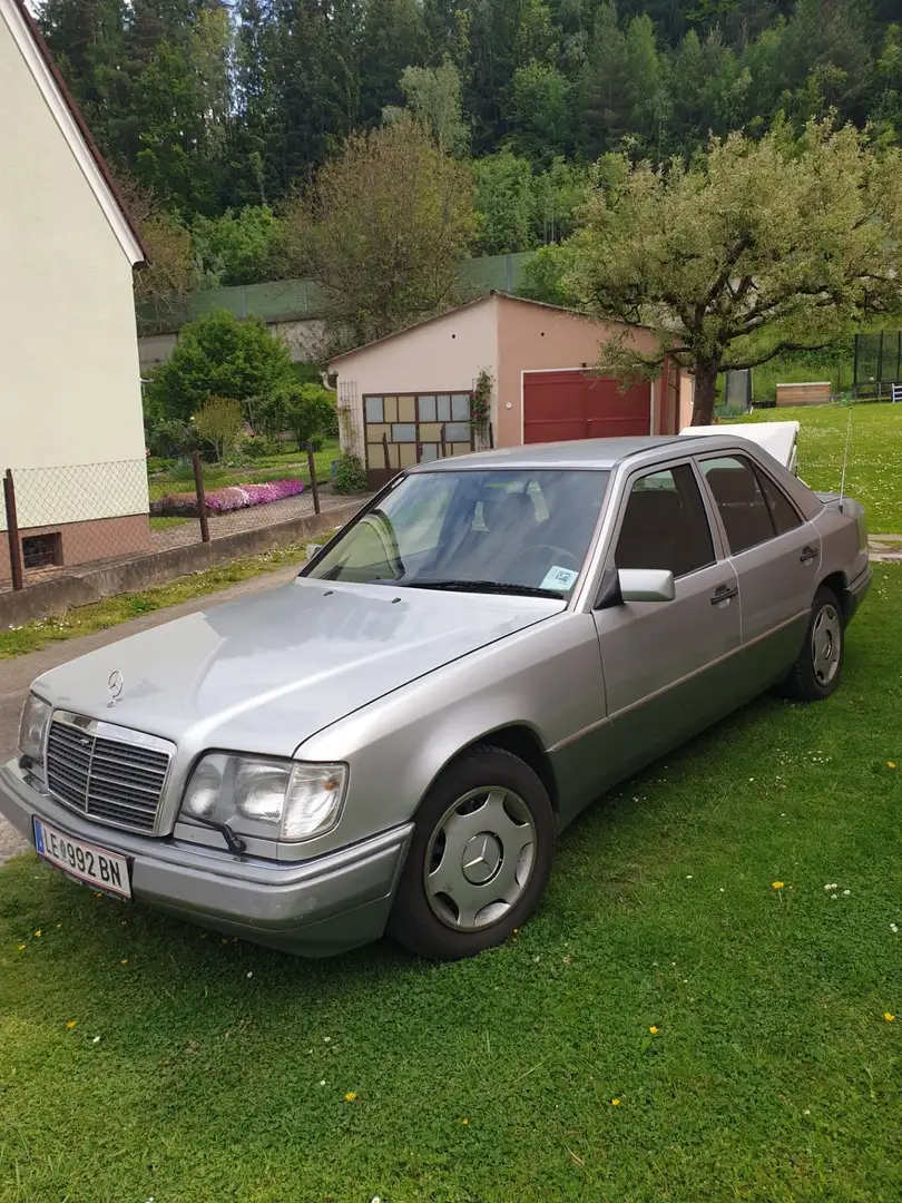 Mercedes-Benz E 250 Ds. - 1