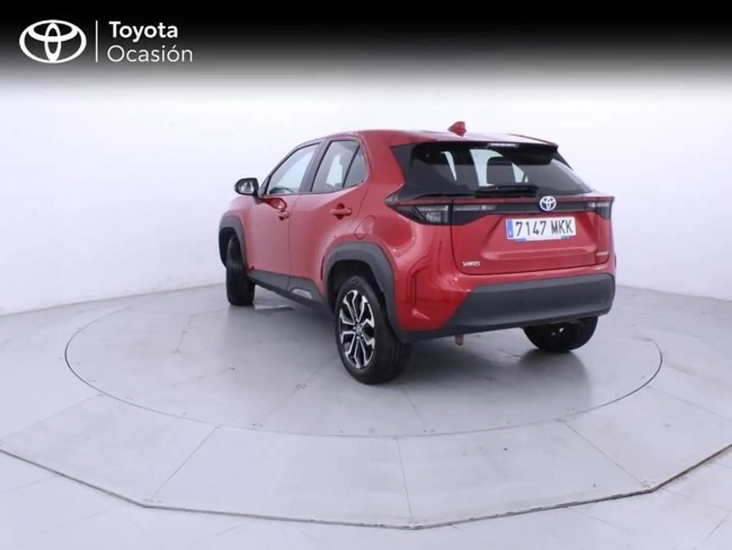 Toyota Yaris Cross 1.5 120H Active Tech Rojo - 2