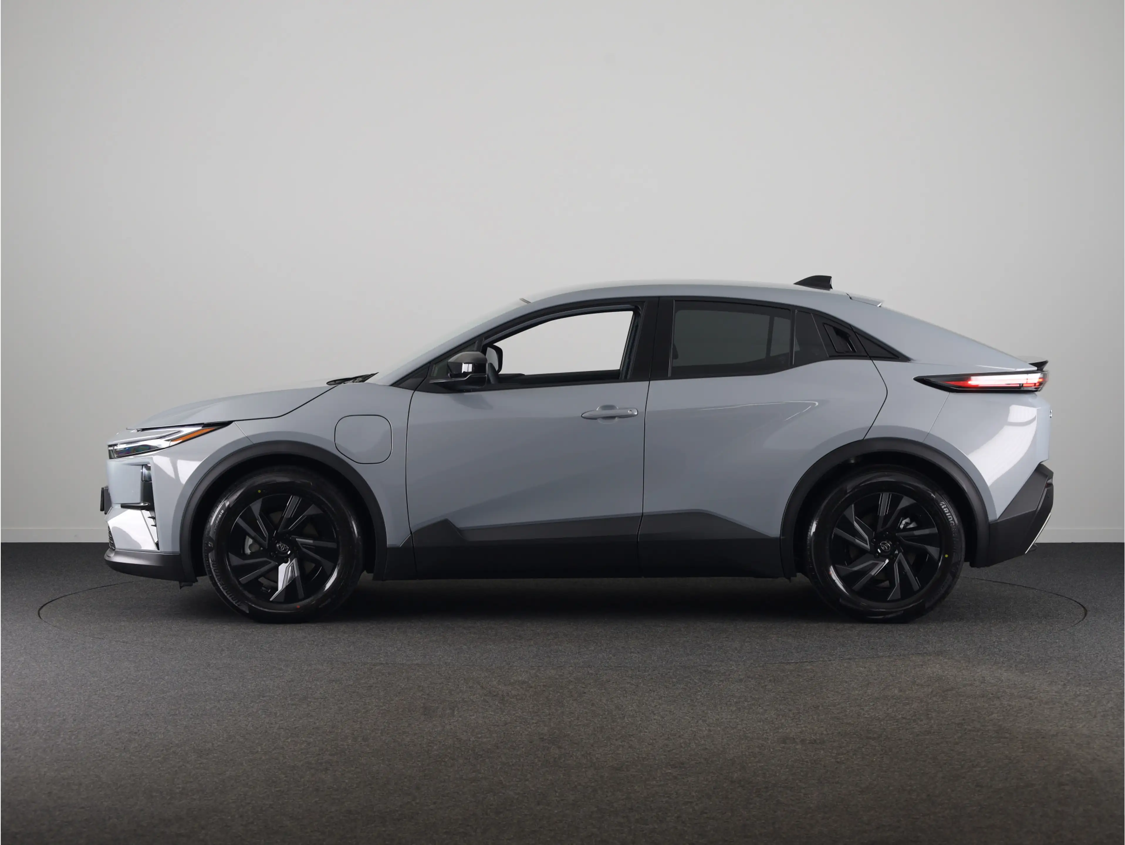 Toyota C-HR+ First Edition 77 kWh *NIEUW* | Uit voorraad leverb — photo 6