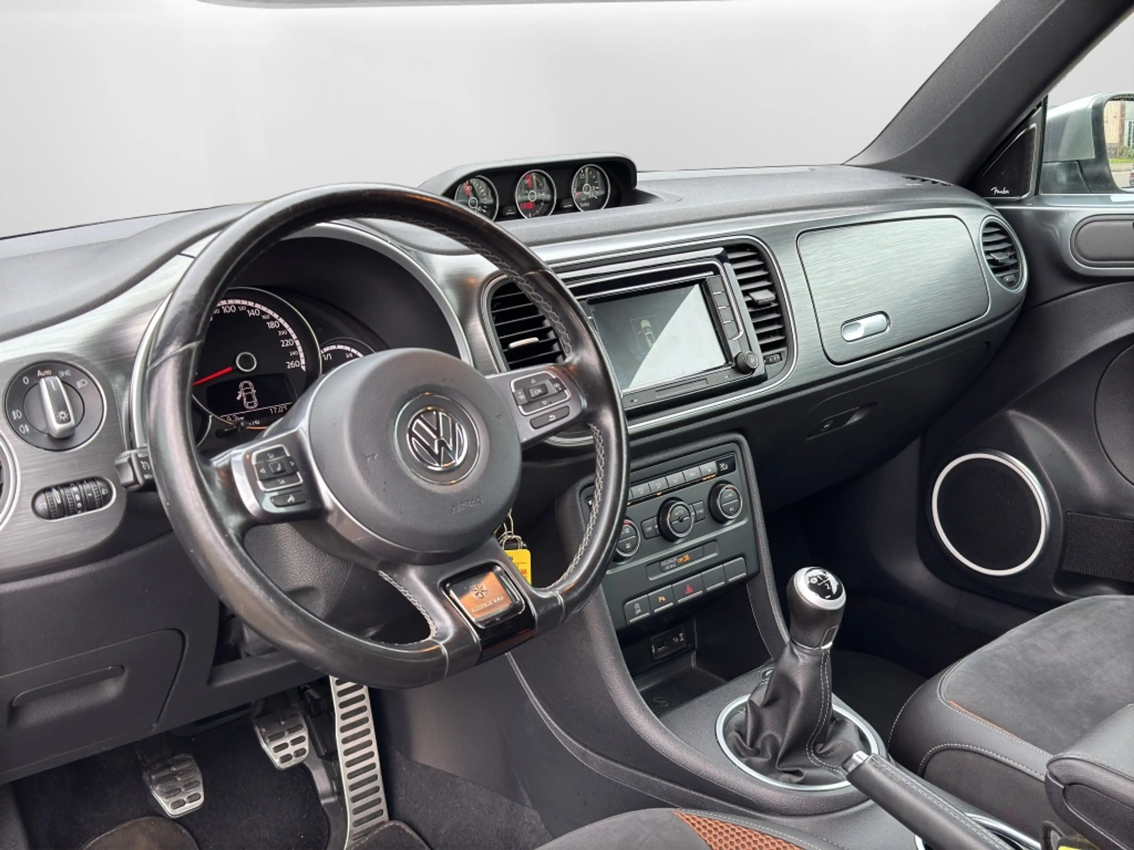 Volkswagen Beetle Cabriolet 1.4 TSI Karmann 150PK Beige Kap PDC LED — photo 8
