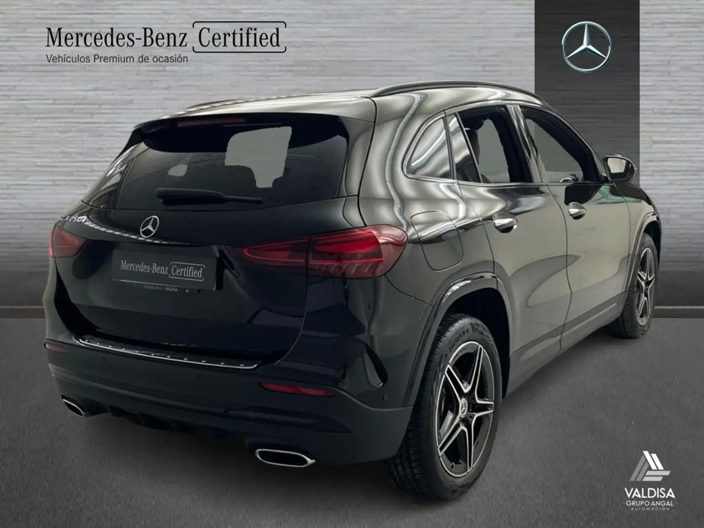 Mercedes-Benz GLA 250 e con tecnología híbrida EQ - 2