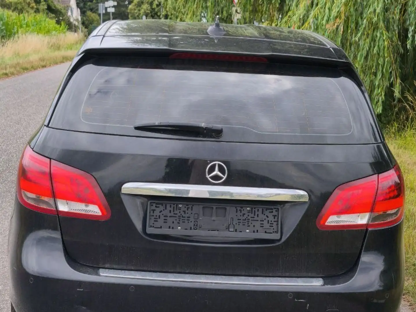 Mercedes-Benz 200 T - 2