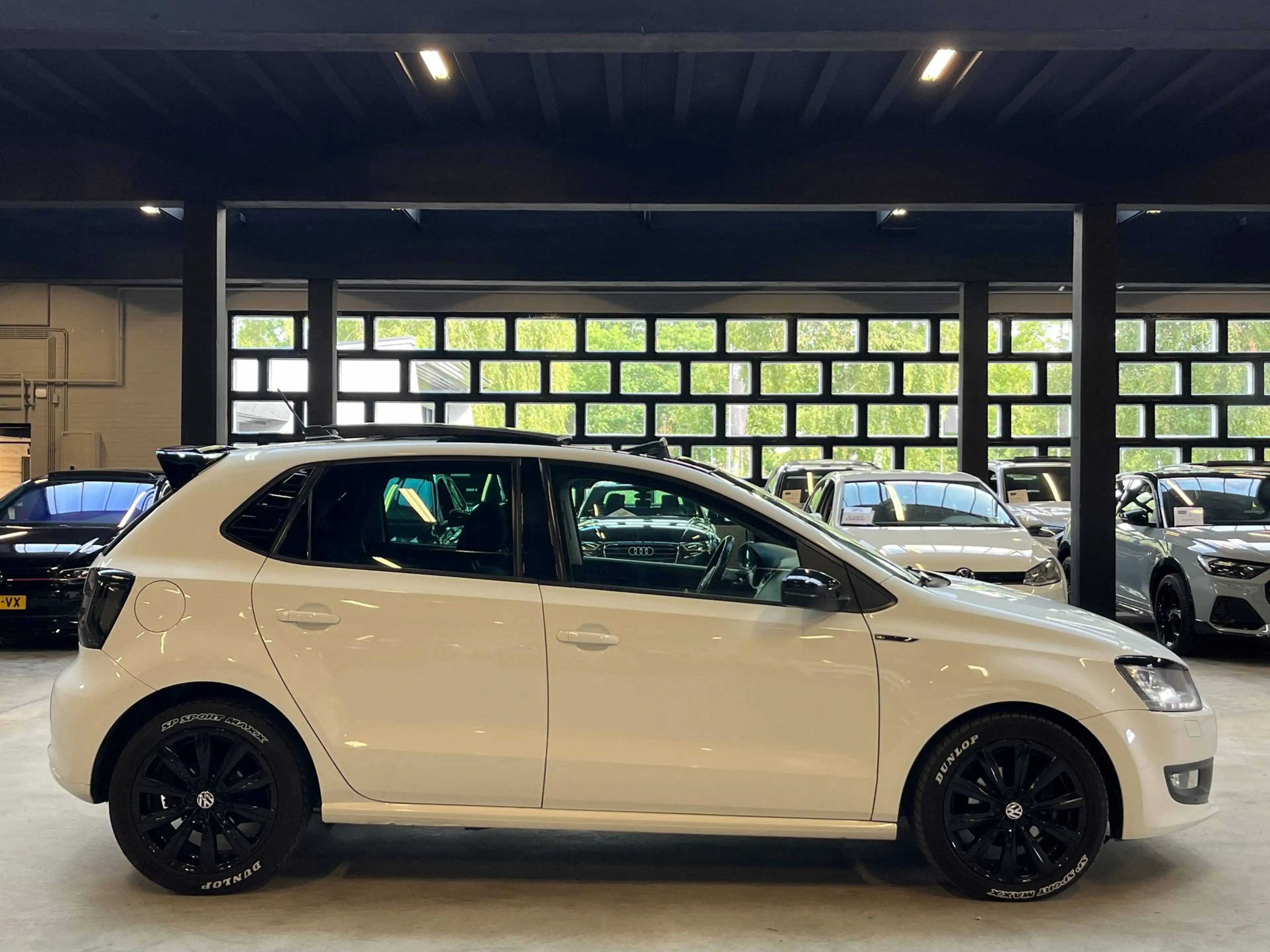 Volkswagen Polo 1.2 TSI Highline Pano/LedXenon/Carplay/ — photo 6