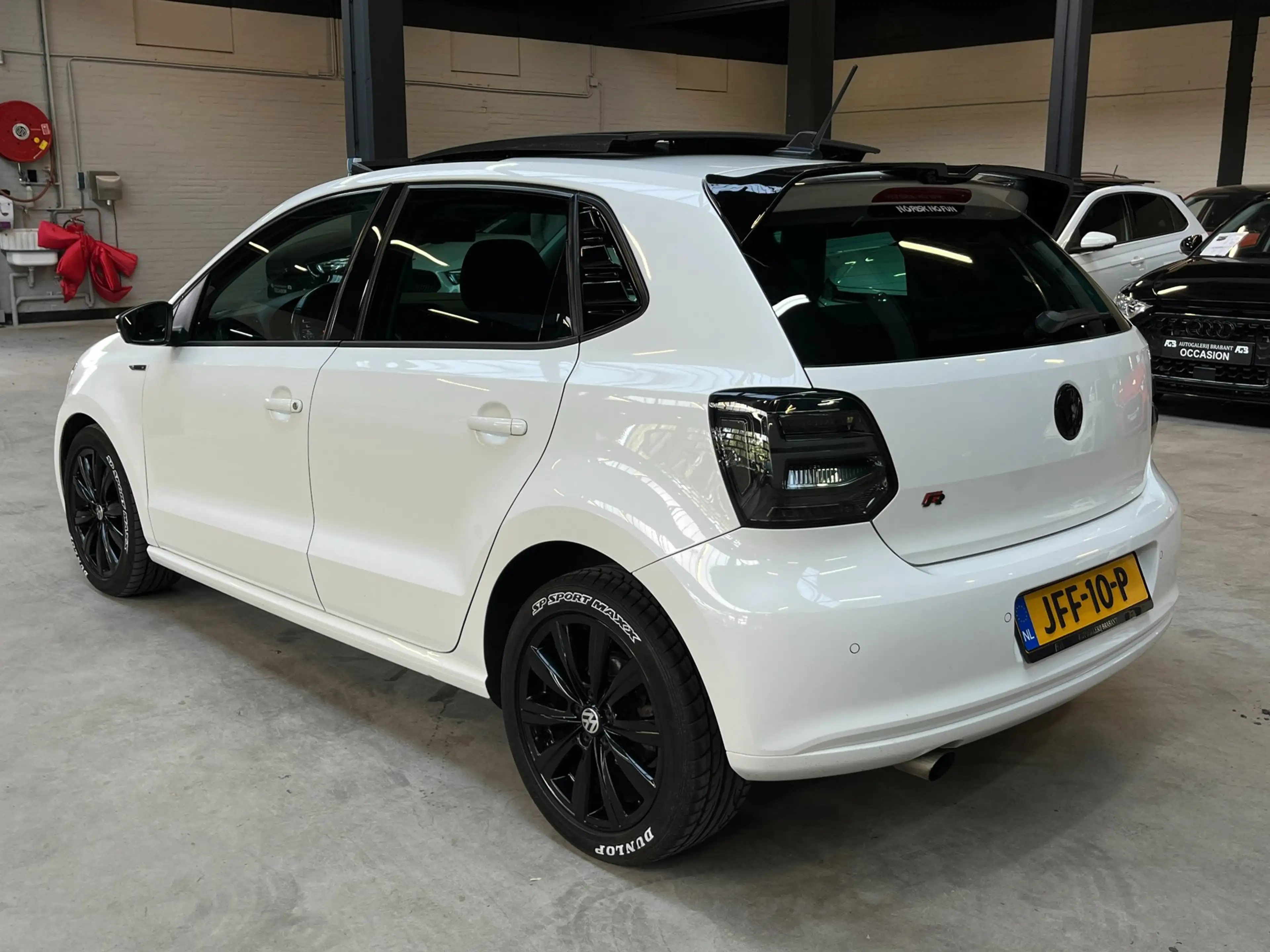 Volkswagen Polo 1.2 TSI Highline Pano/LedXenon/Carplay/ — photo 3