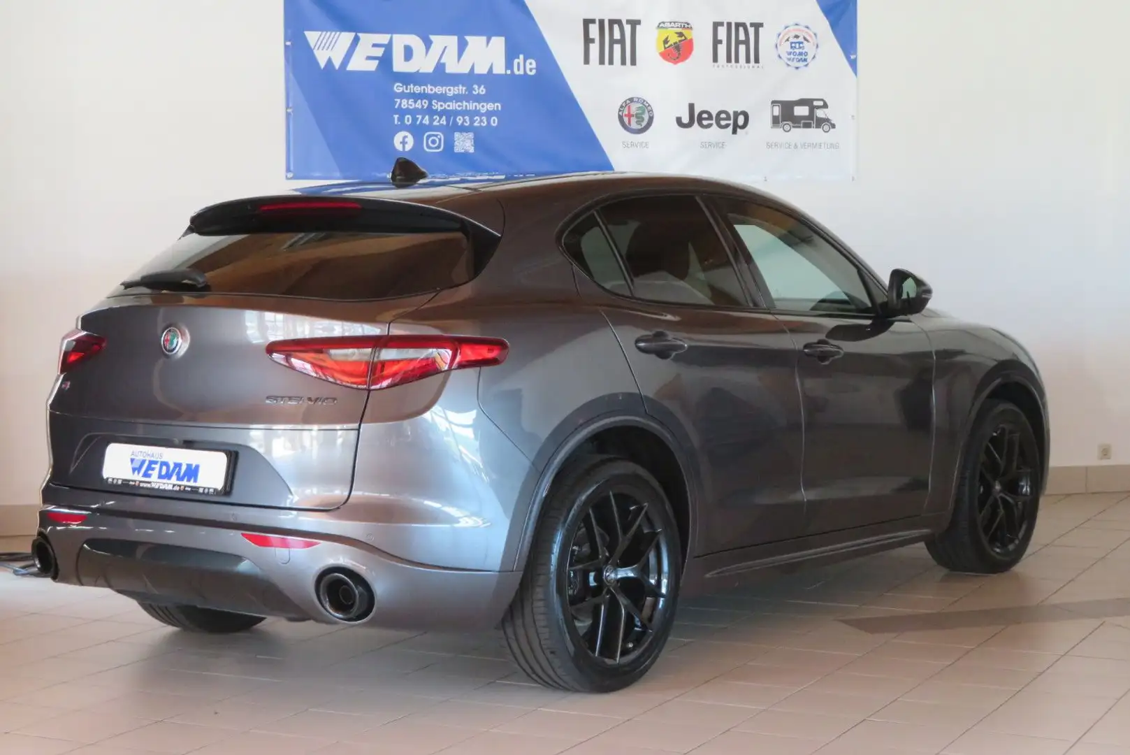 Alfa Romeo Stelvio Veloce Q4 2.2 Diesel 210PS *Schiebedach* Grau - 2