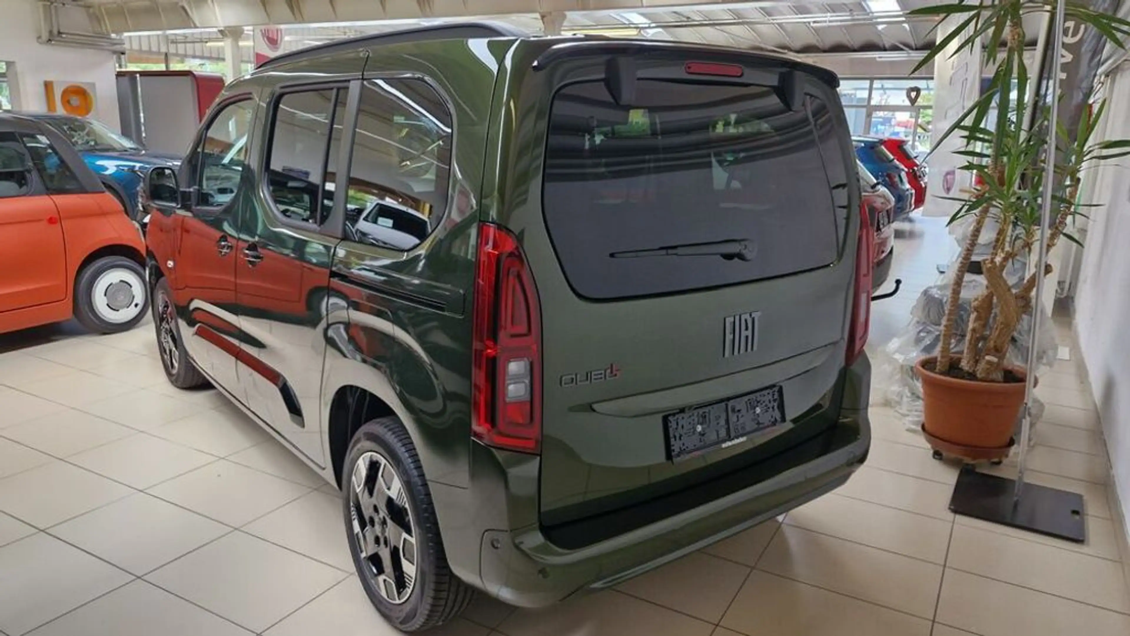 Fiat Qubo L 5-Sitzer L1 1.5 Diesel 96 kW La Prima — photo 4