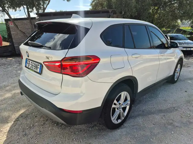 BMW X1 view 4