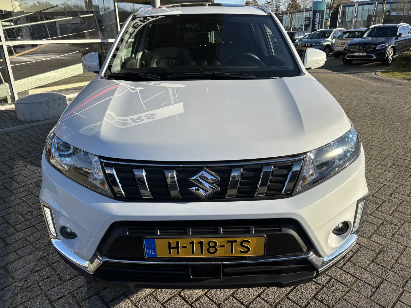 Suzuki Vitara 1.4 Boosterjet Stijl Weiß - 2
