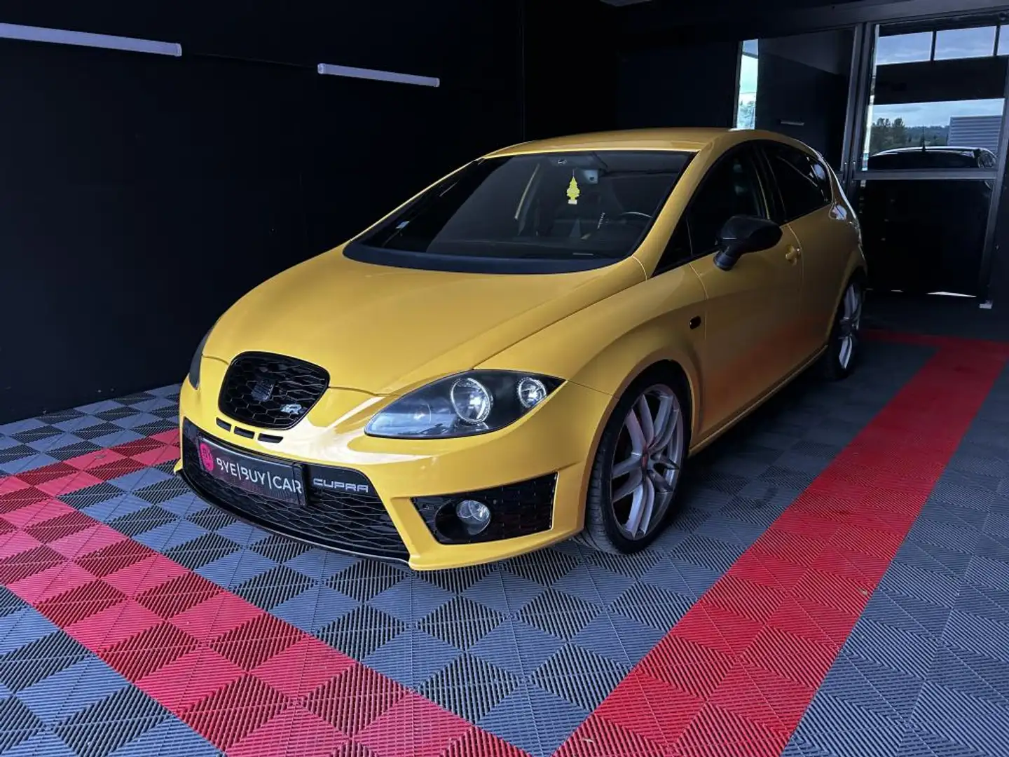 SEAT Leon 2.0 TSI 265ch Cupra R PHASE 2 - Ethanol Garantie 12 mois Jaune - 1