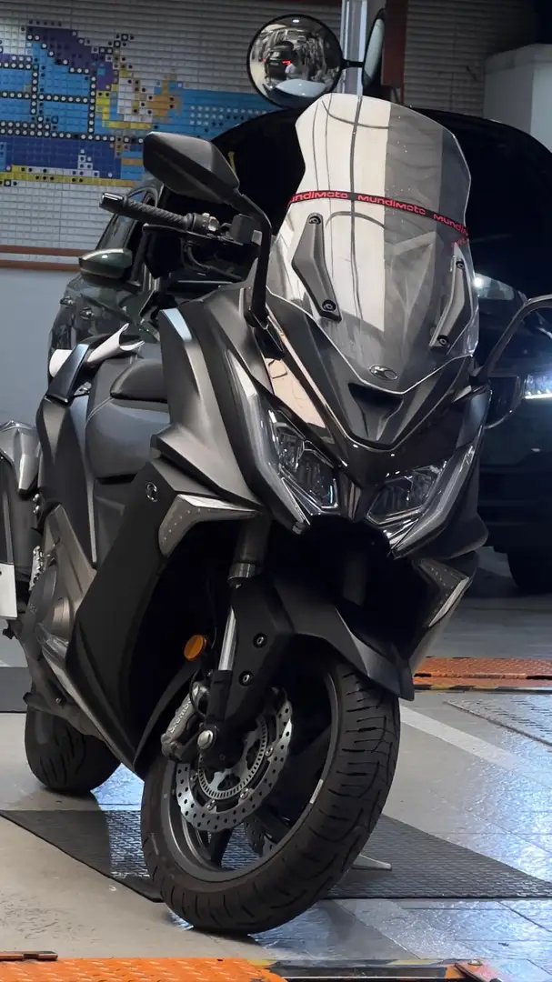 Kymco AK 550 Сірий - 2