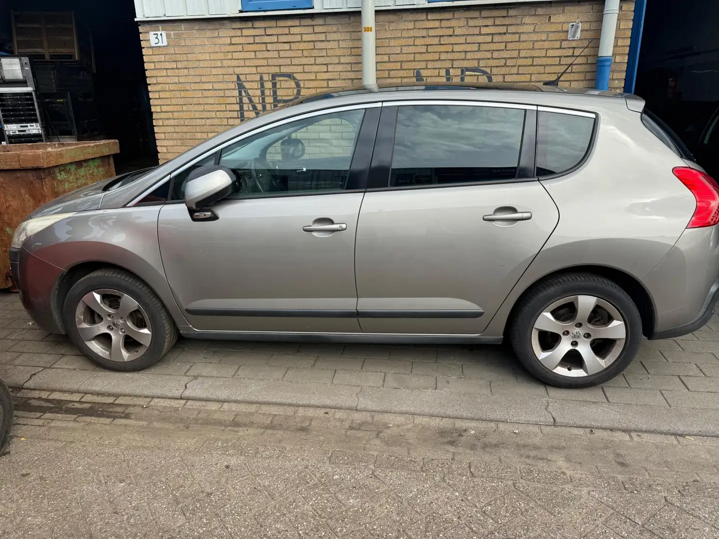 Peugeot 3008 MOTOR KAPOT / MOTOR KAPOT / MOTOR KAPOT Gris - 2