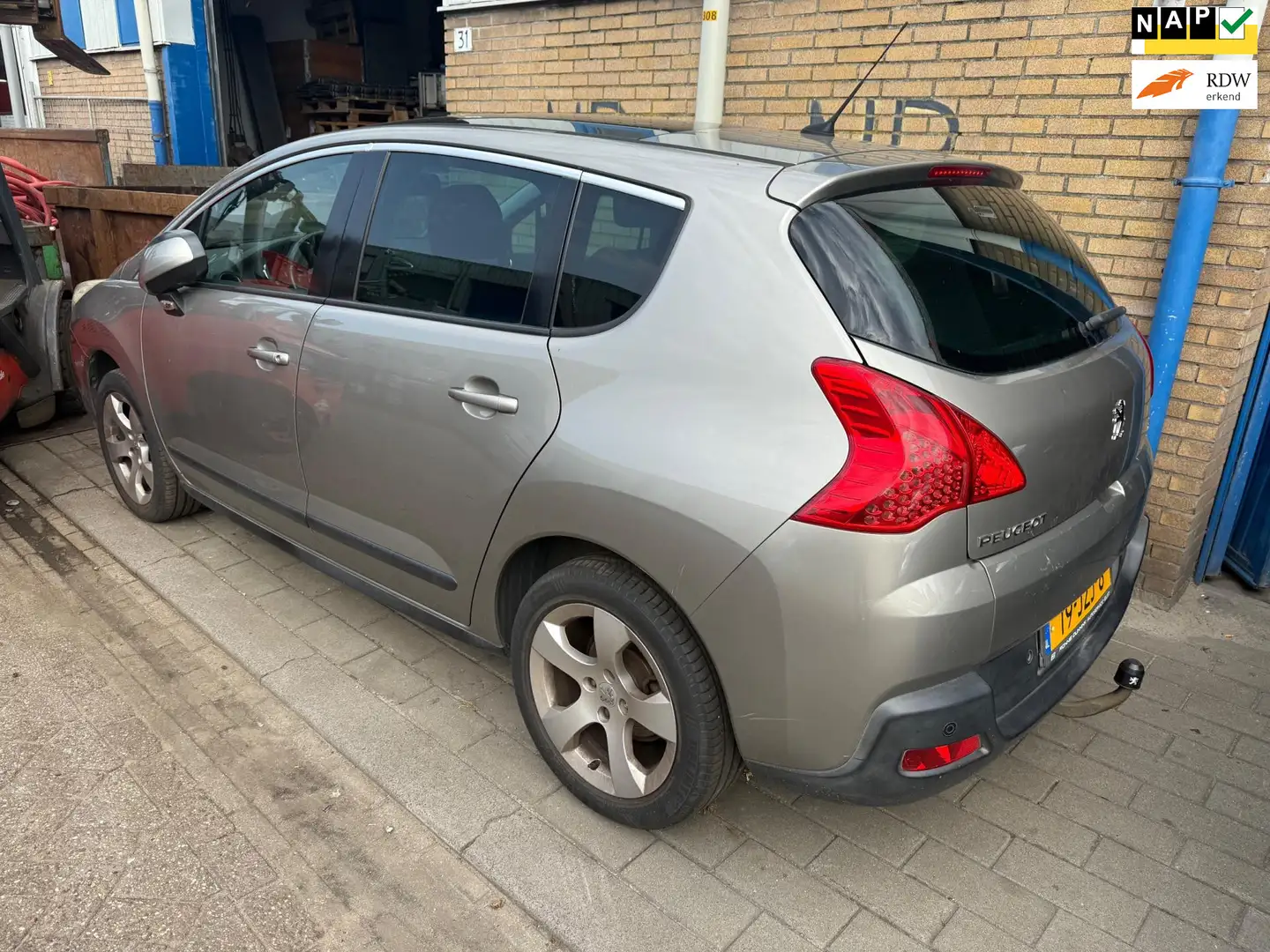Peugeot 3008 MOTOR KAPOT / MOTOR KAPOT / MOTOR KAPOT Gris - 1