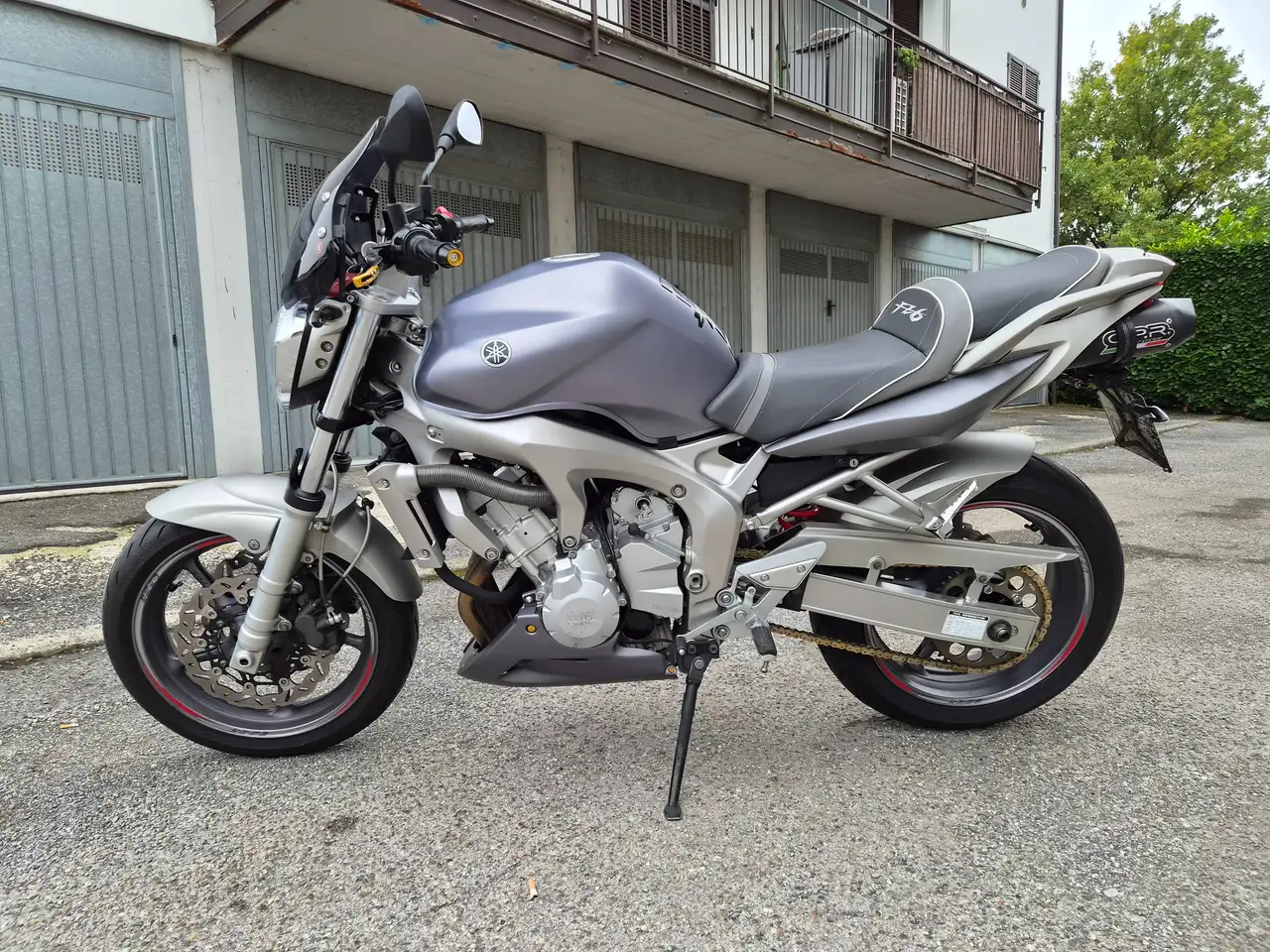 Yamaha FZ 6