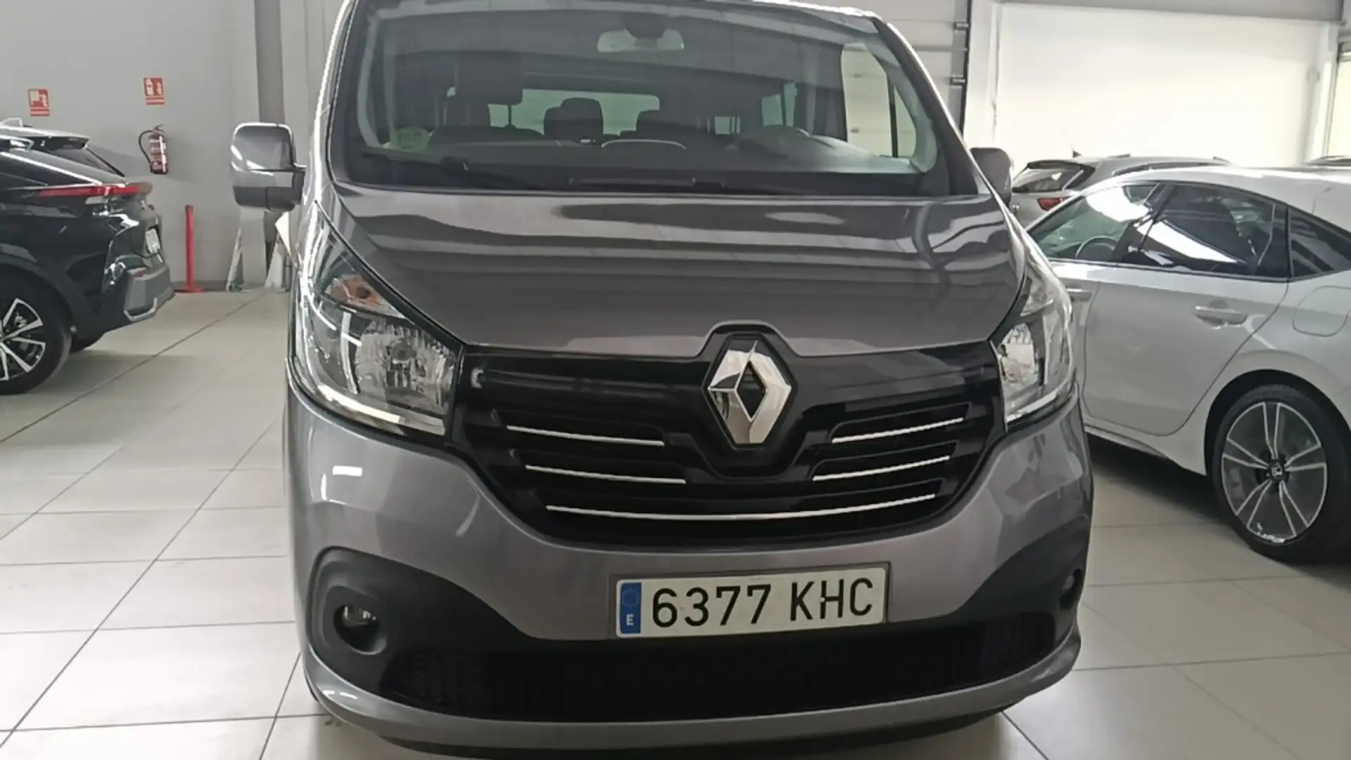 Renault Trafic Passenger 1.6dCi TT Energy L 107kW Brun - 1