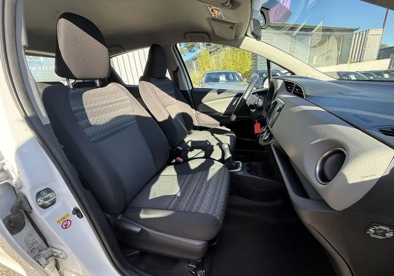 Toyota Yaris Yaris — photo 6