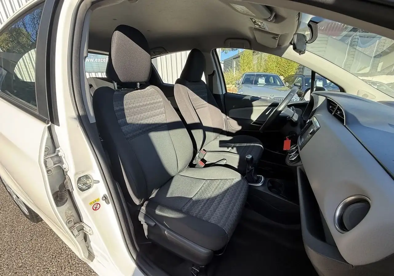 Toyota Yaris Yaris — photo 5