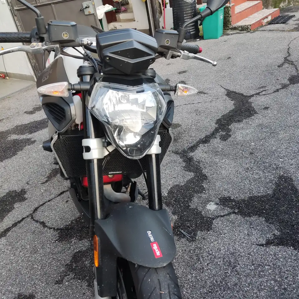 Aprilia Shiver 900