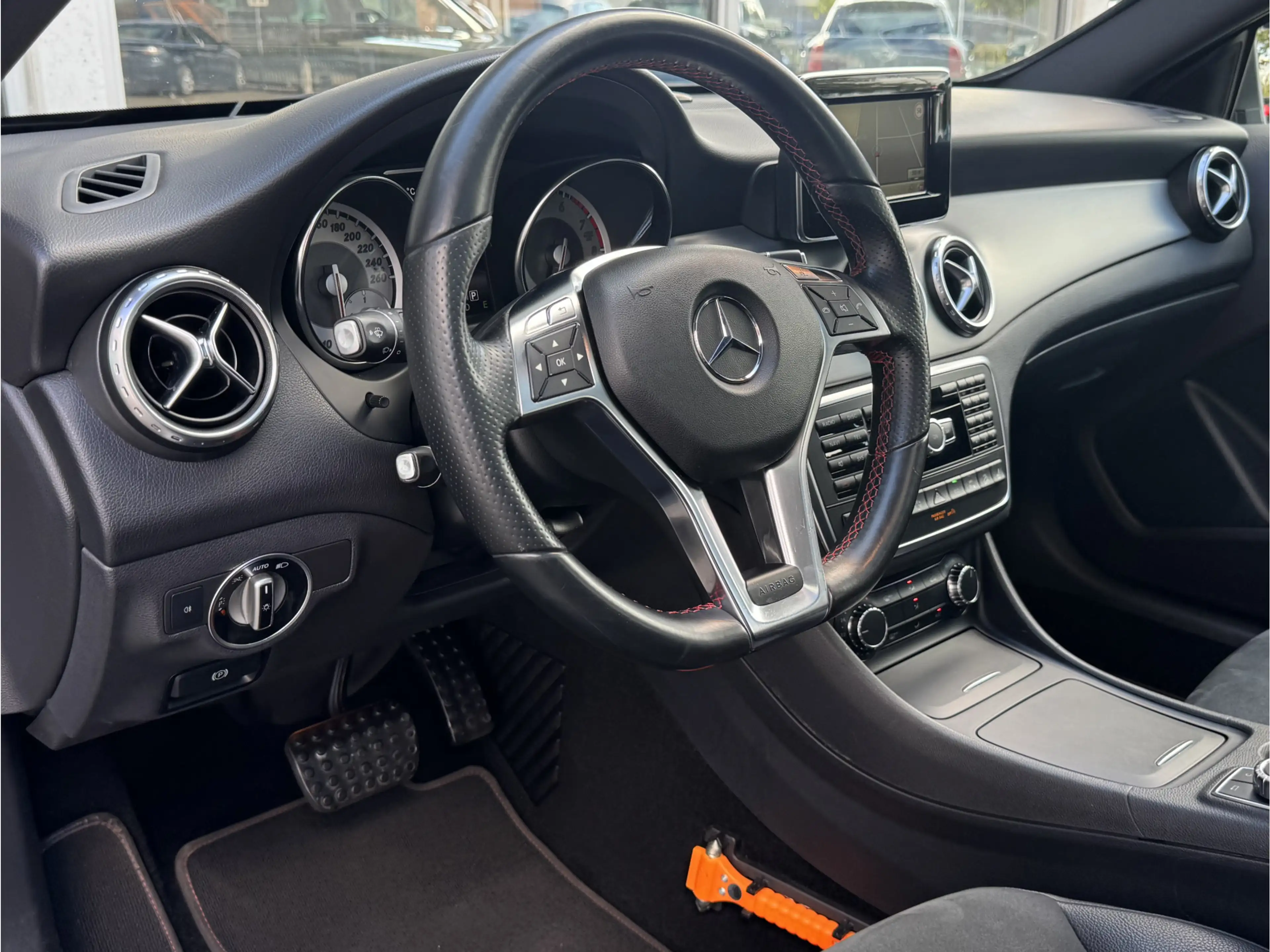 Mercedes-Benz GLA 250 4MATIC AMBITION | NL-AUTO! — photo 9