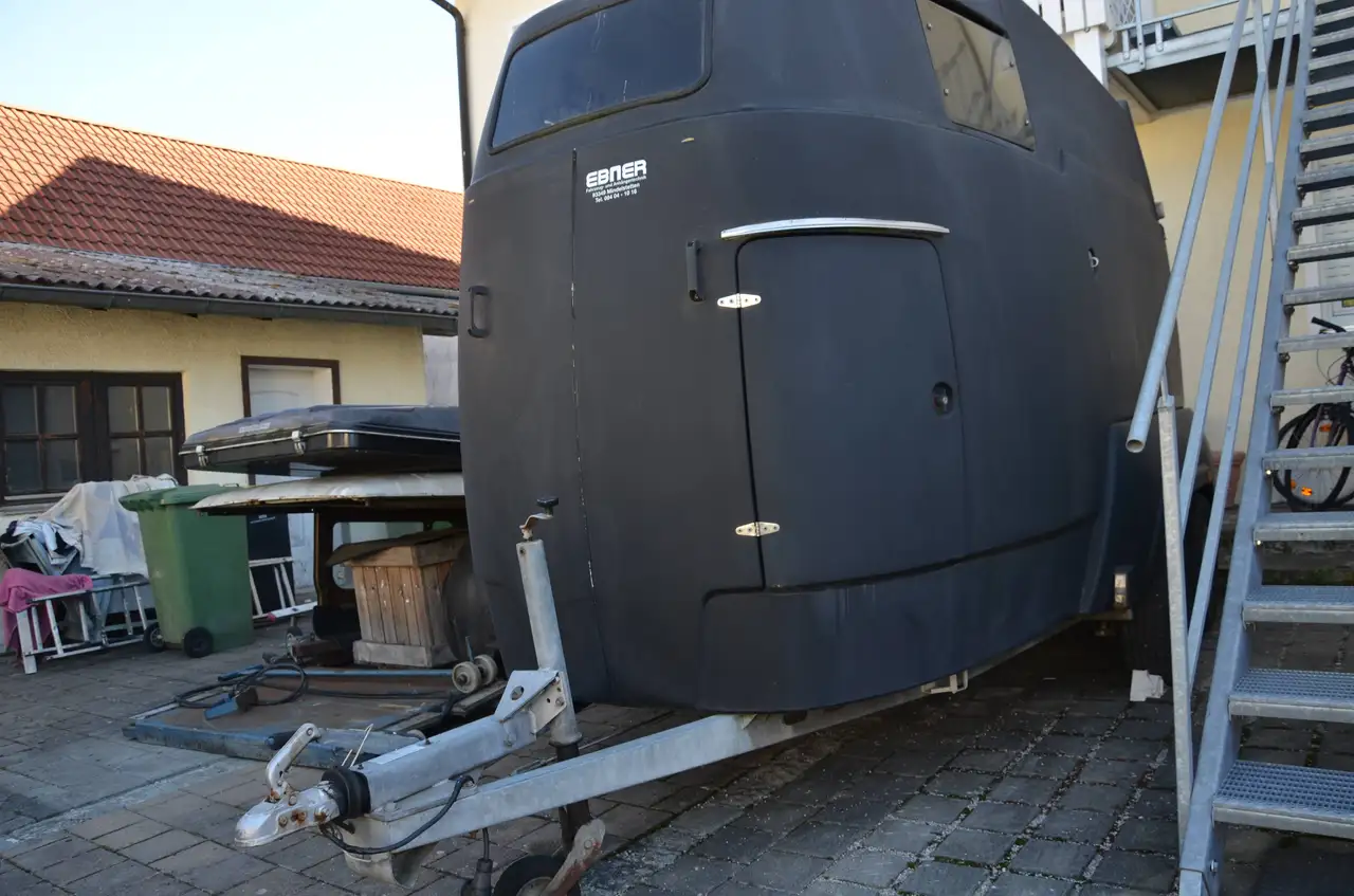 Pferdetransportanhänger, foto 1