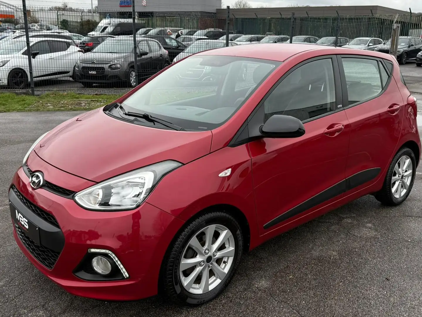 Hyundai i10 i10 1.0i*CARPLAY *CAPTEURS *CLIM *CRUISE *FEUX LED Rot - 1