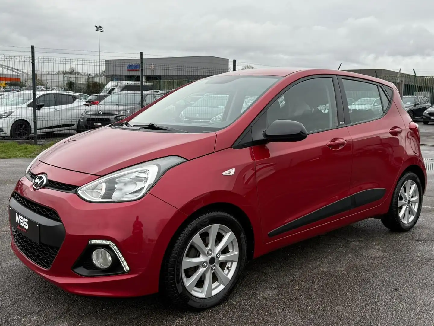 Hyundai i10 i10 1.0i*CARPLAY *CAPTEURS *CLIM *CRUISE *FEUX LED Rot - 2
