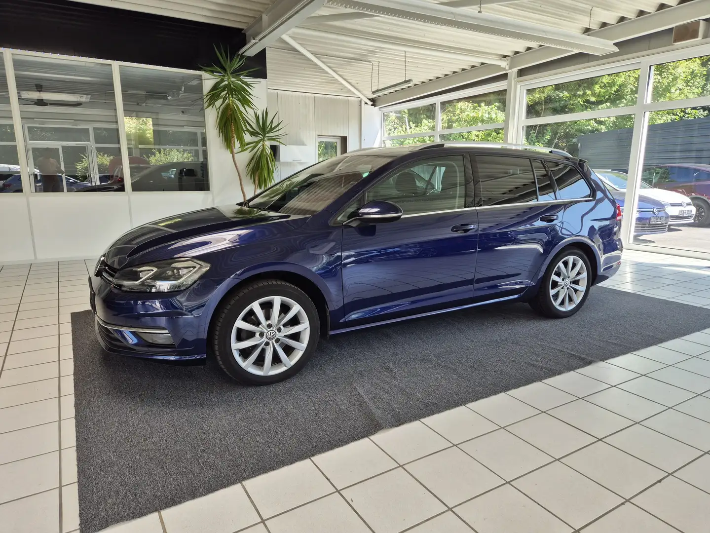 Volkswagen Golf Variant Highline*VIRTUAL*LED*ACC*RFK*APP*AHK*DYNAUDIO Bleu - 1