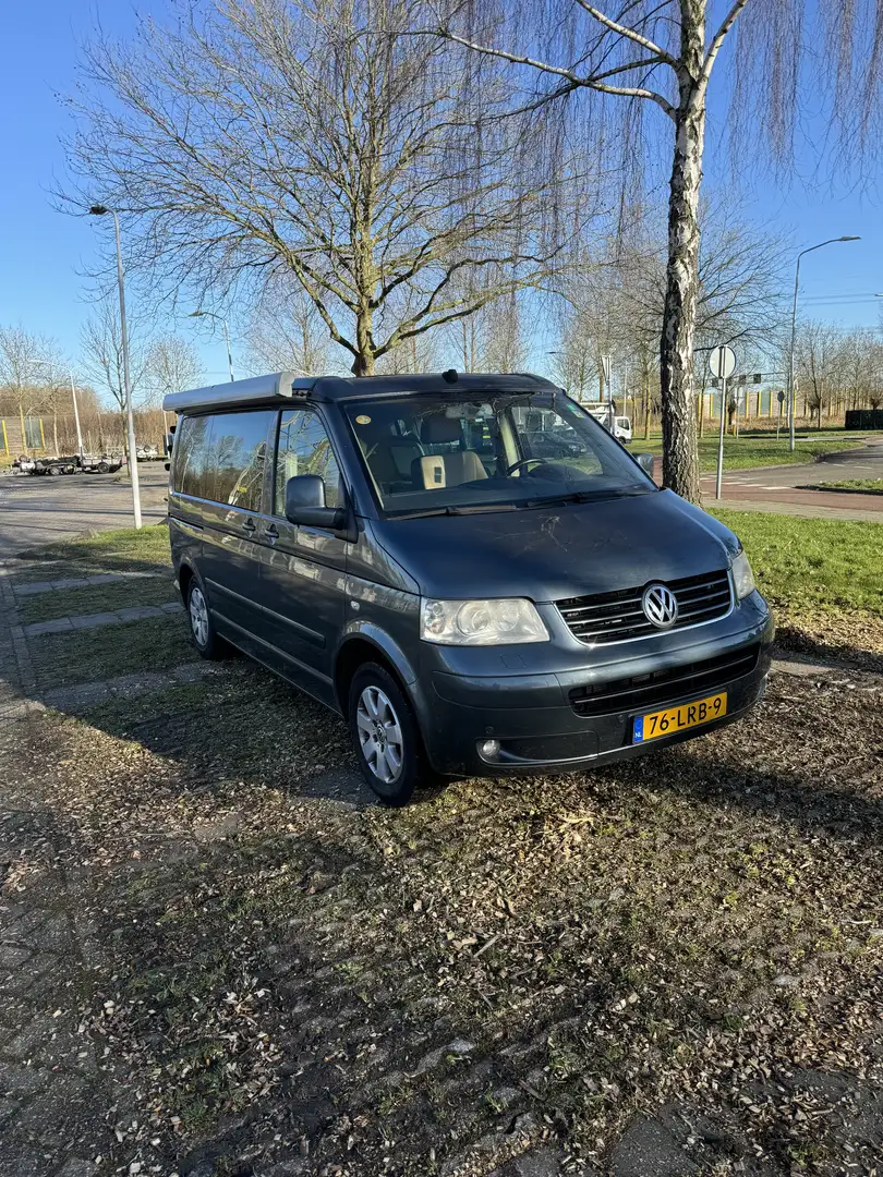 Volkswagen T5 California business edition Šedá - 1