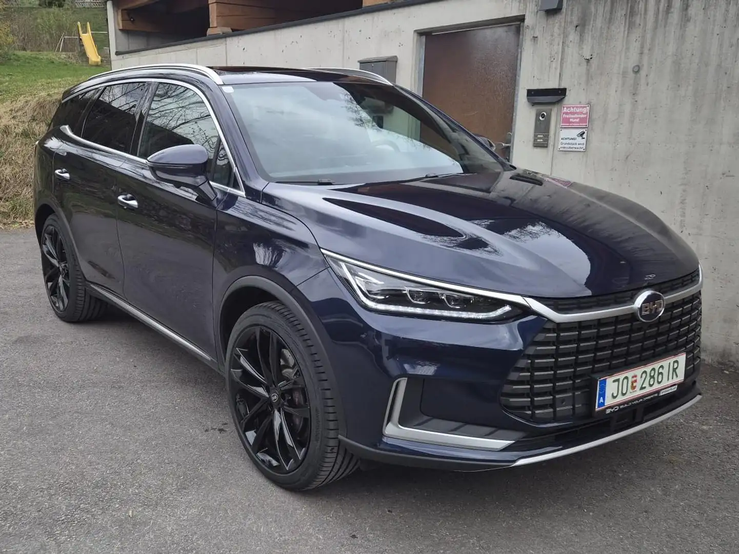 BYD Tang Flagship 4x4 Blau - 1