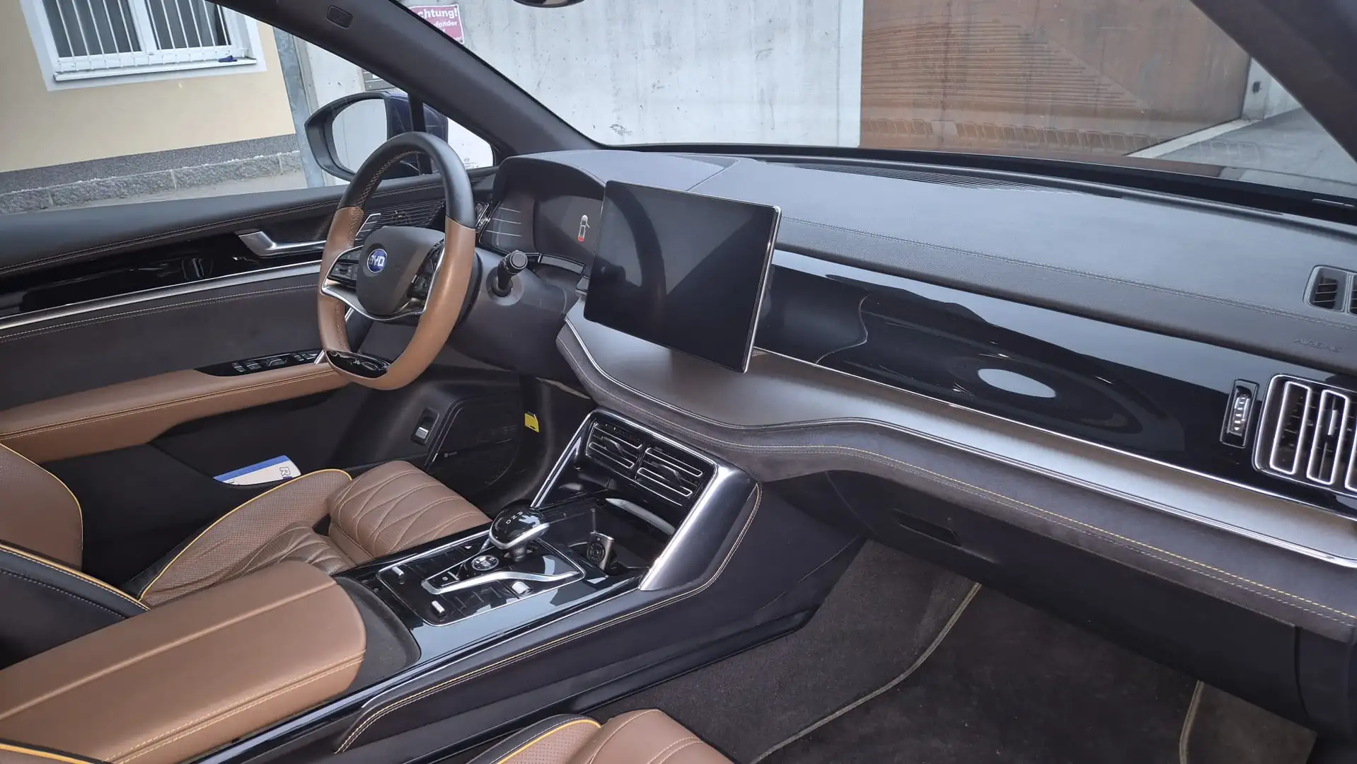 BYD Tang Flagship 4x4 Blau - 2