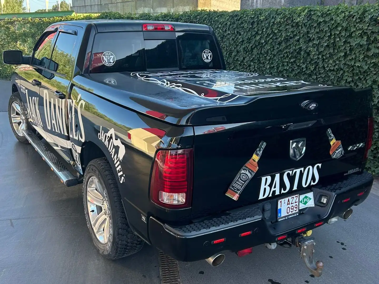 Dodge RAM RAM 1500 III  |  5.7 4x4 Noir - 2