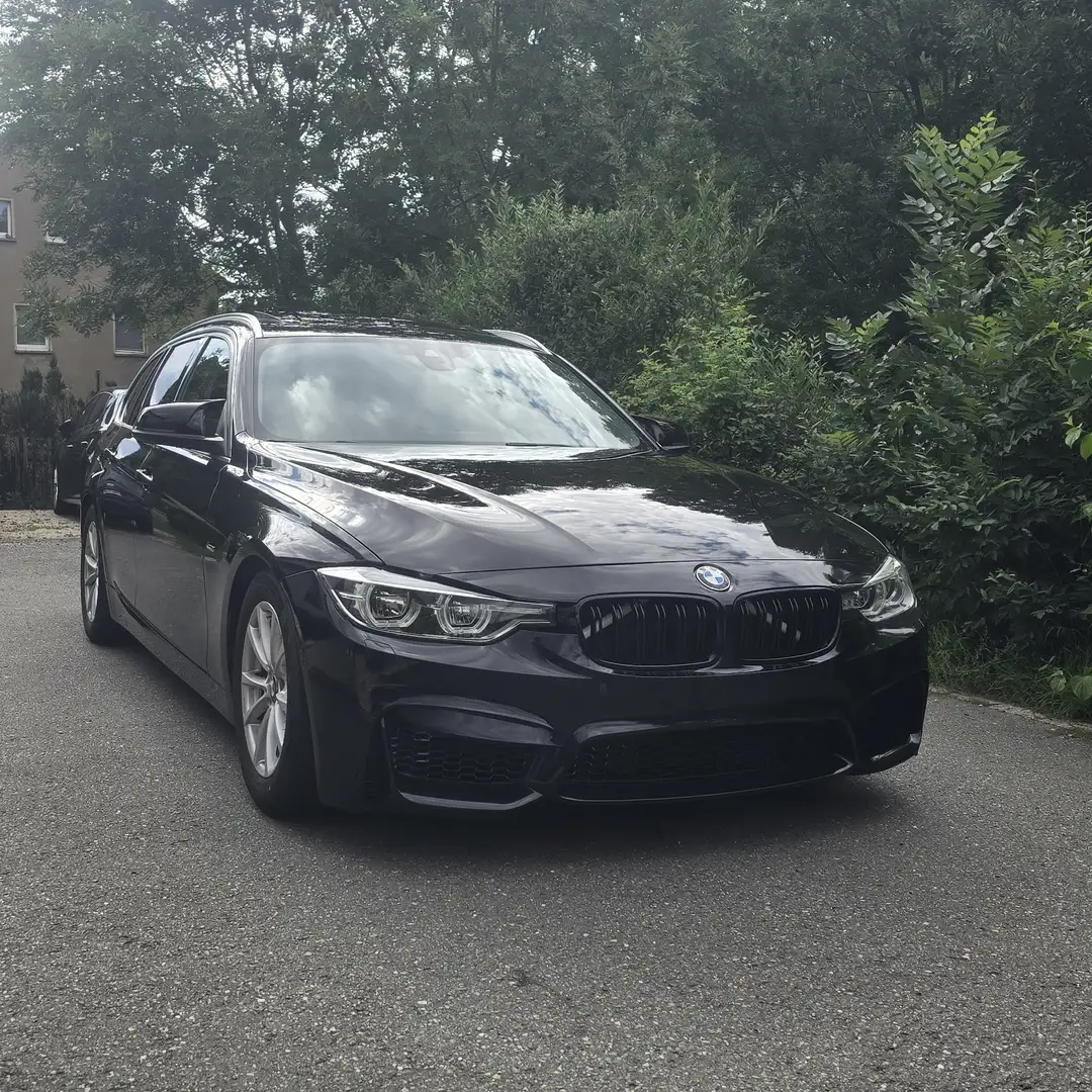 BMW 320 320 i Schwarz - 1