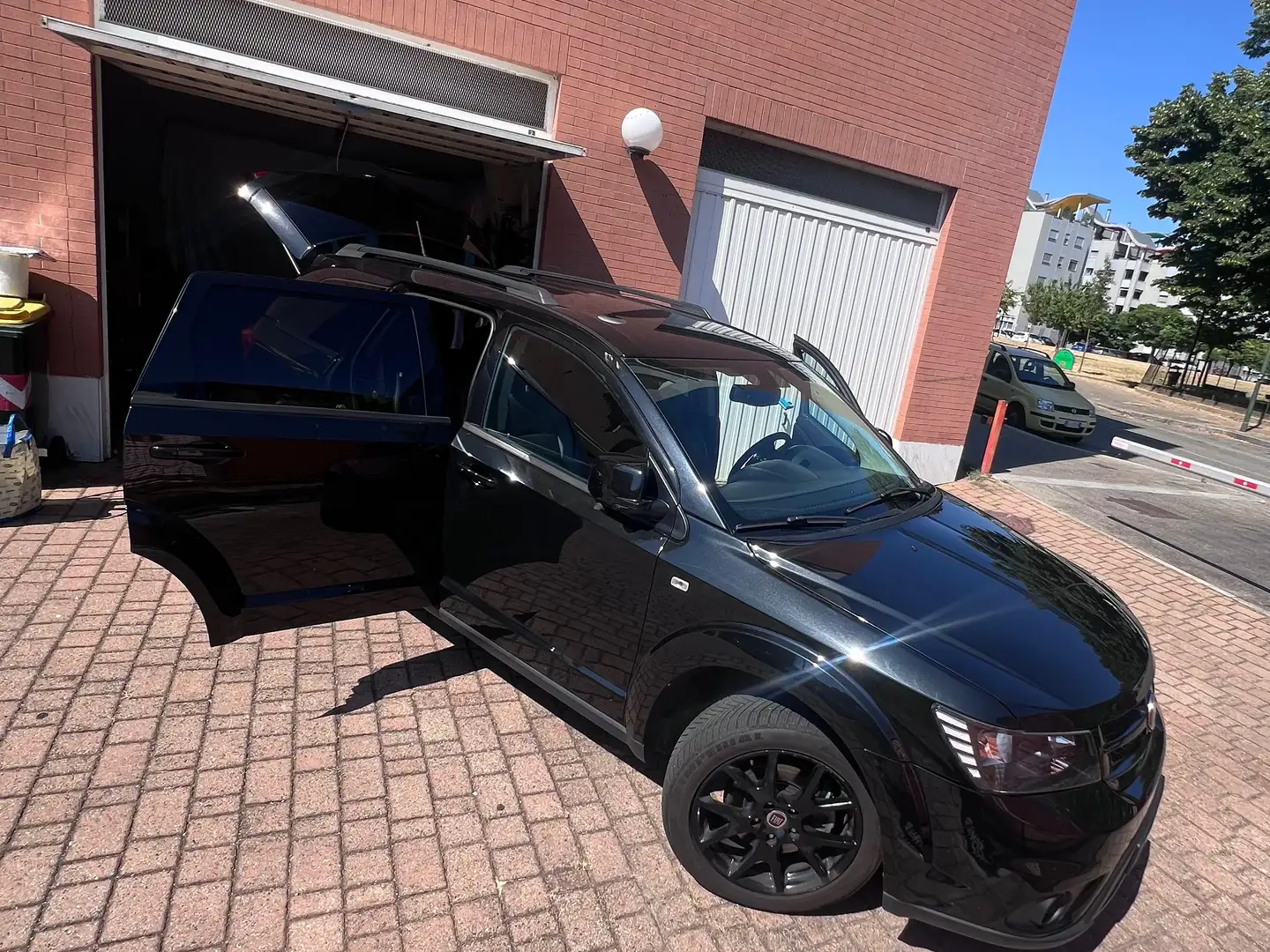 Fiat Freemont Freemont 2.0 mjt 16v Black Code 4x4 170cv auto Noir - 2