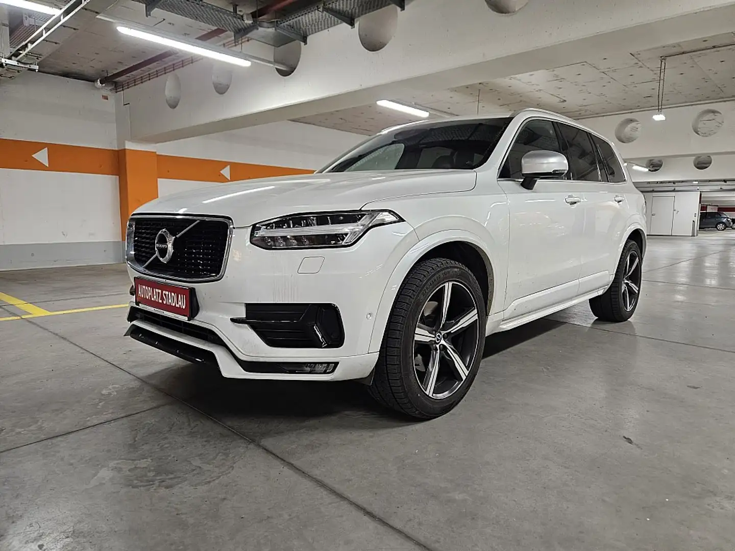 Volvo XC90 D5 AWD R-Design 7 SITZE LEDER NAVI KAMERA *FINA... Weiß - 1