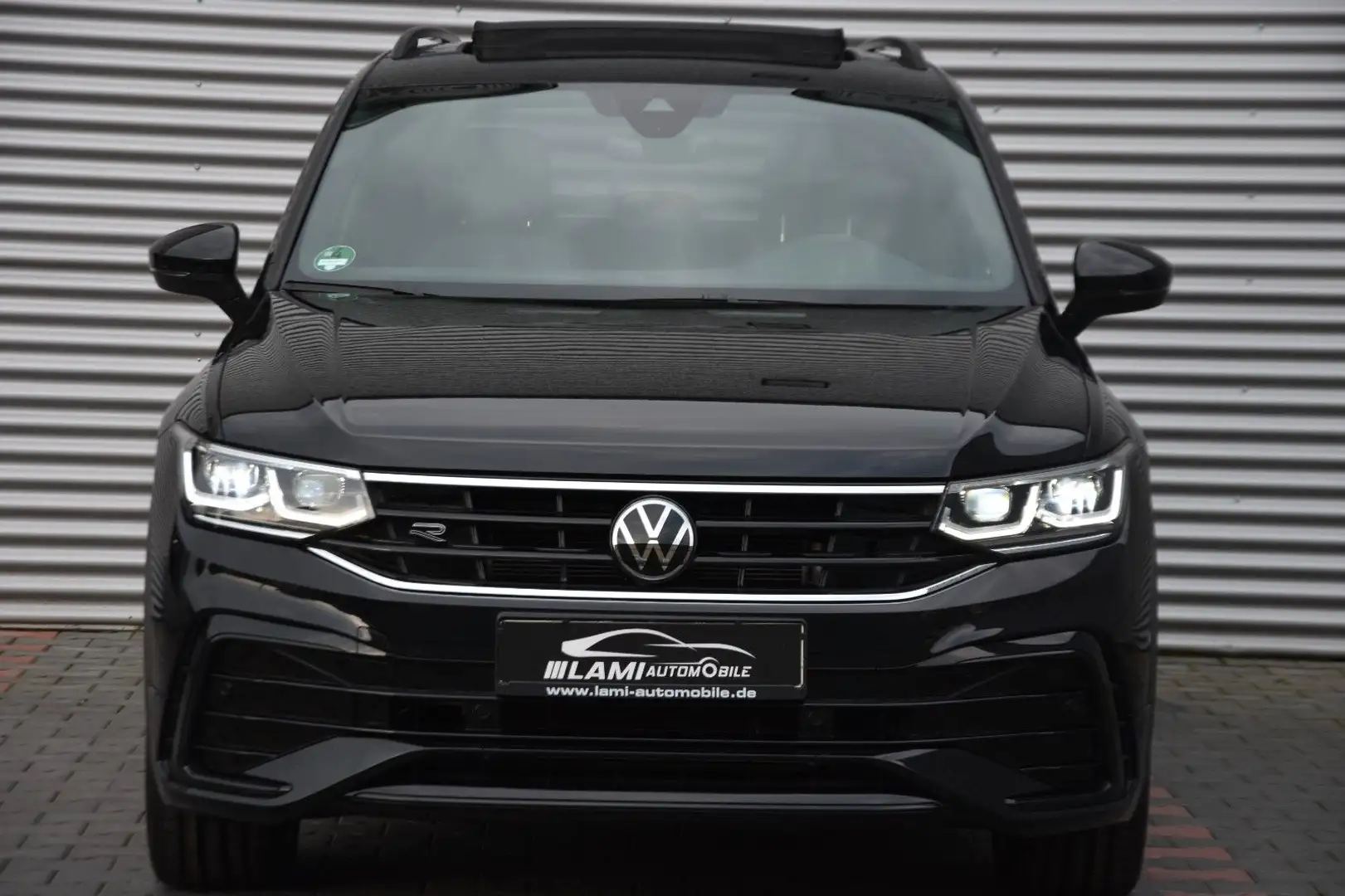 Volkswagen Tiguan R-Line 1.5TSI BLACK MATRIX PANO ACC AHK Noir - 2