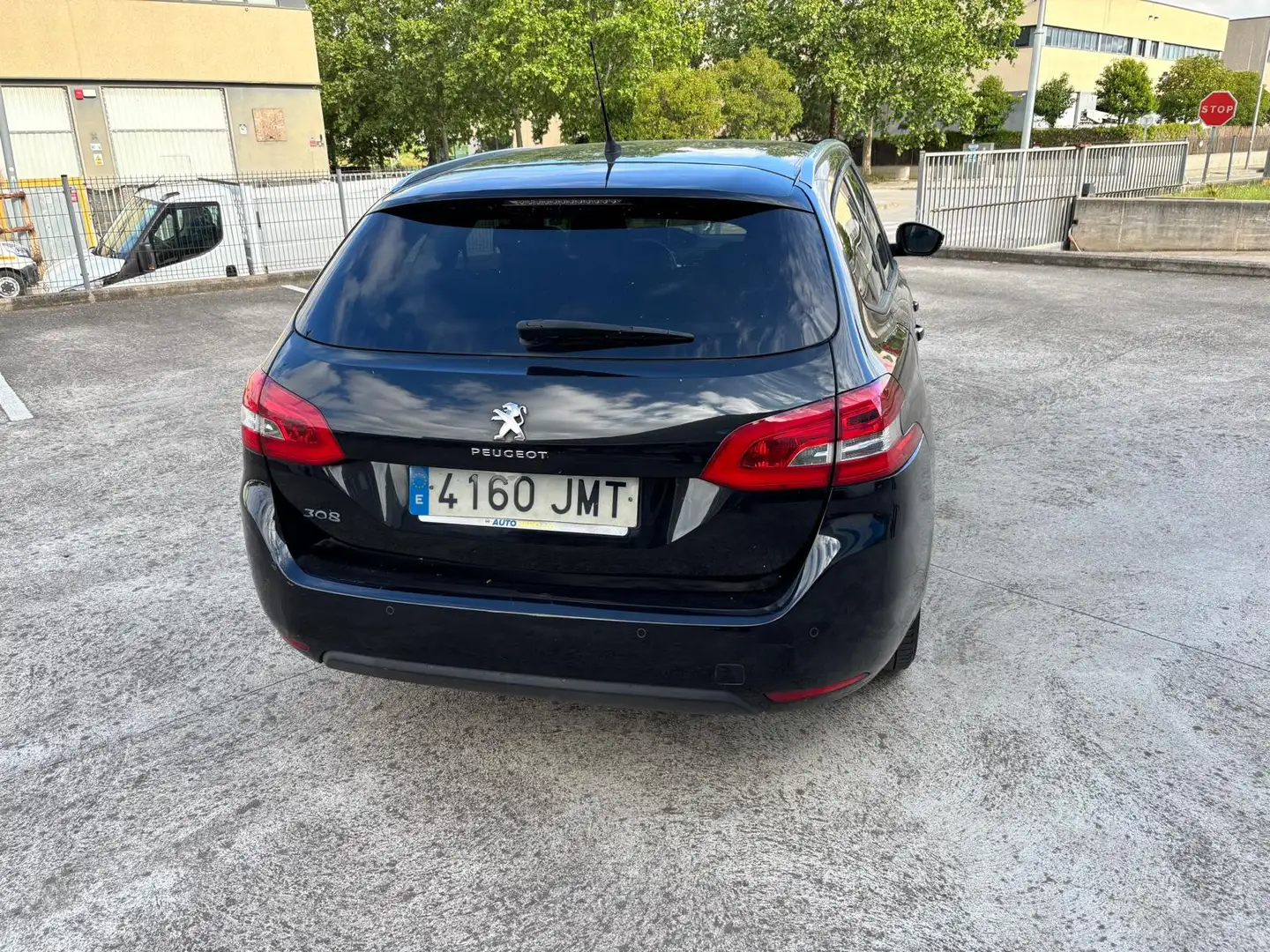 Peugeot 308 308 SW 2.0HDI FAP Sport Sport Negro - 2