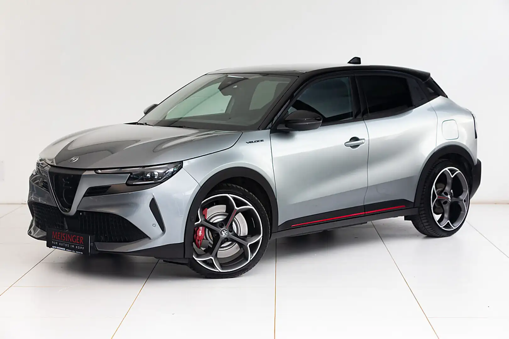 Alfa Romeo Junior Elettrica 280 Batterie 54kWh Veloce Grau - 1