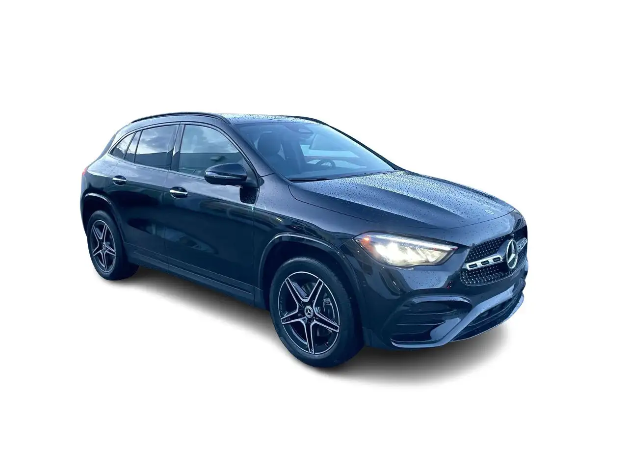 Mercedes-Benz GLA снимка Mercedes-Benz GLA