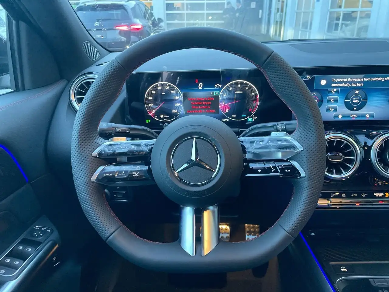 Mercedes-Benz GLA снимка Mercedes-Benz GLA