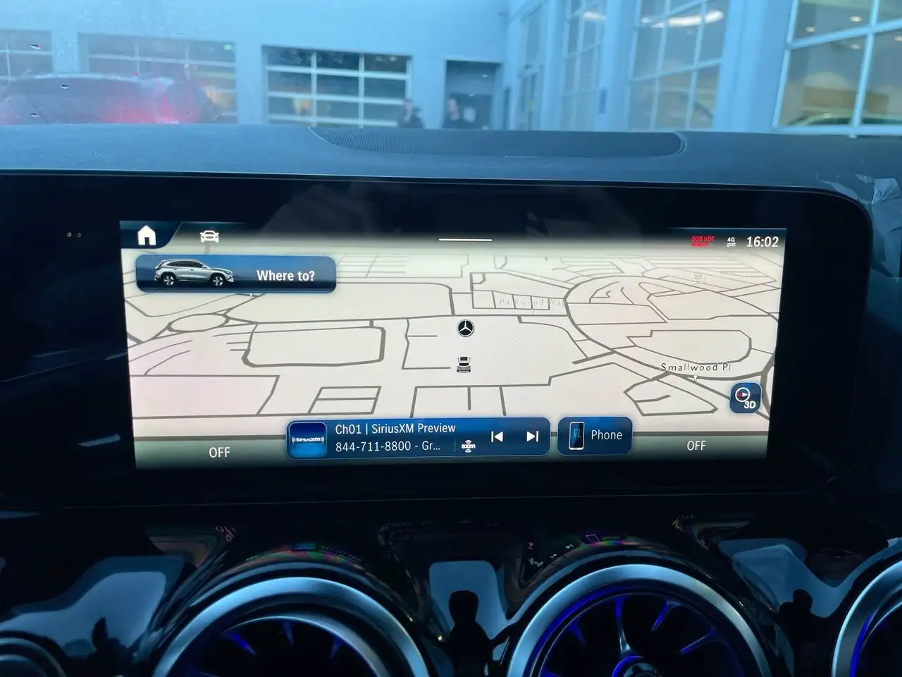 Mercedes-Benz GLA снимка Mercedes-Benz GLA