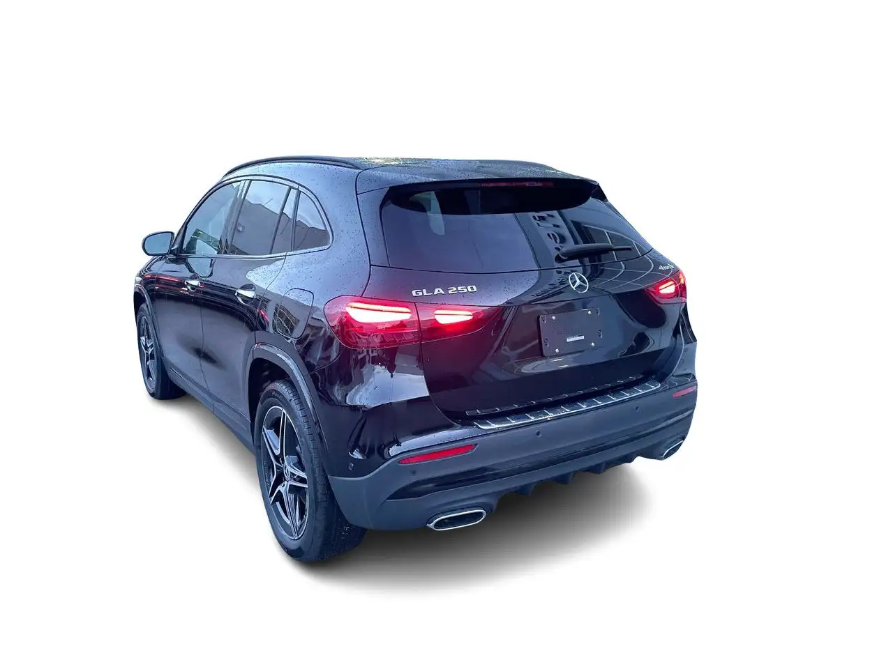 Mercedes-Benz GLA снимка Mercedes-Benz GLA