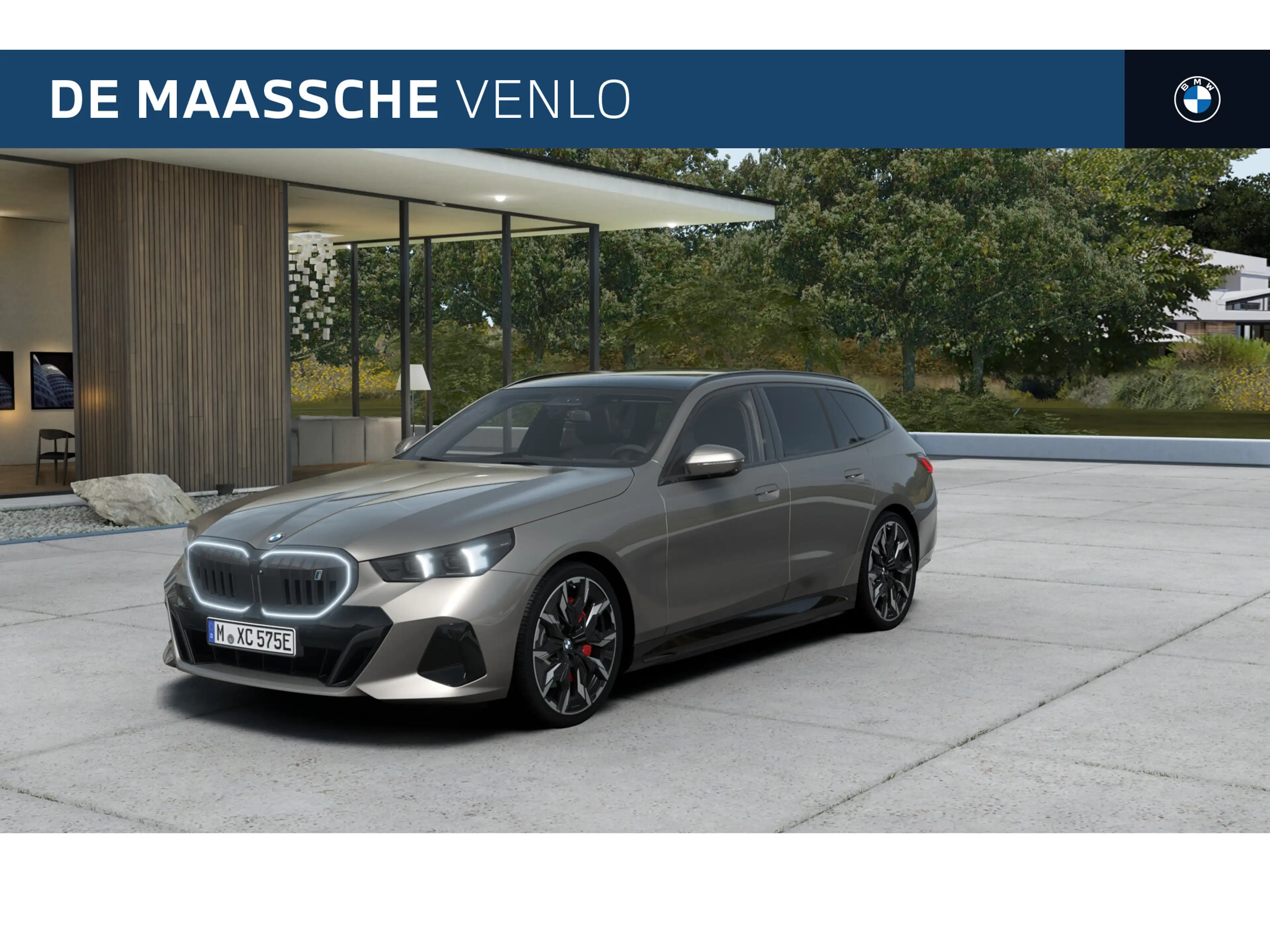 BMW i5 Touring eDrive40 M Sport / Panoramadak / Sportstoe