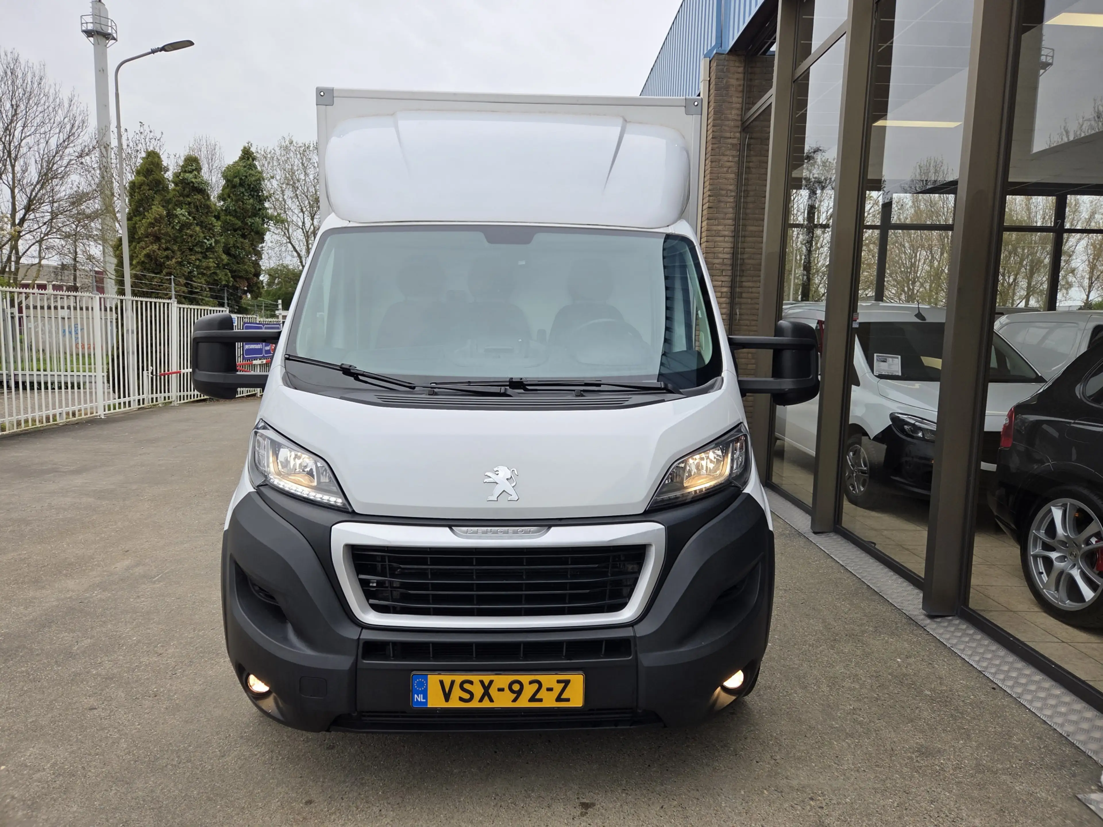 Citroen Jumper / Peugeot Boxer 140 PK Lowliner Laadklep / Oprijkl — photo 2