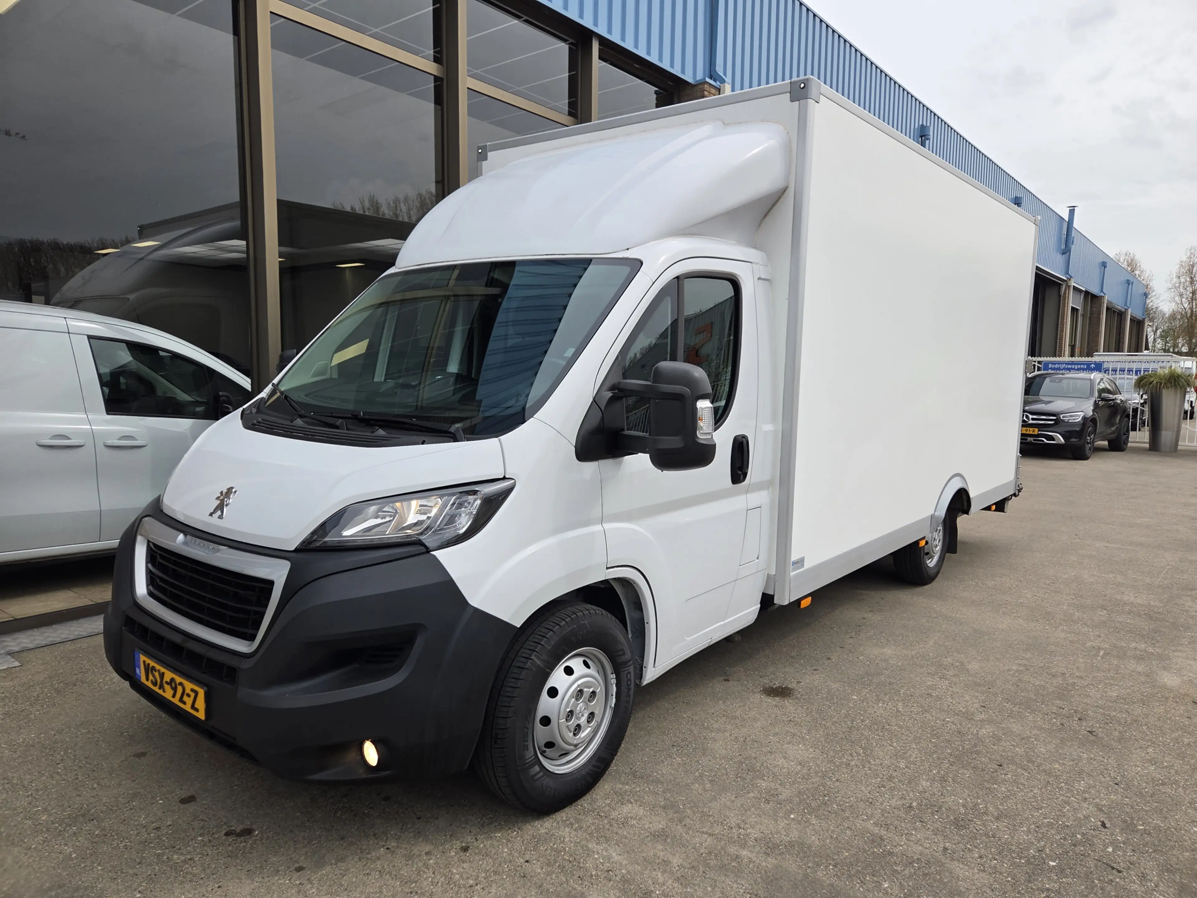 Citroen Jumper / Peugeot Boxer 140 PK Lowliner Laadklep / Oprijkl — photo 3