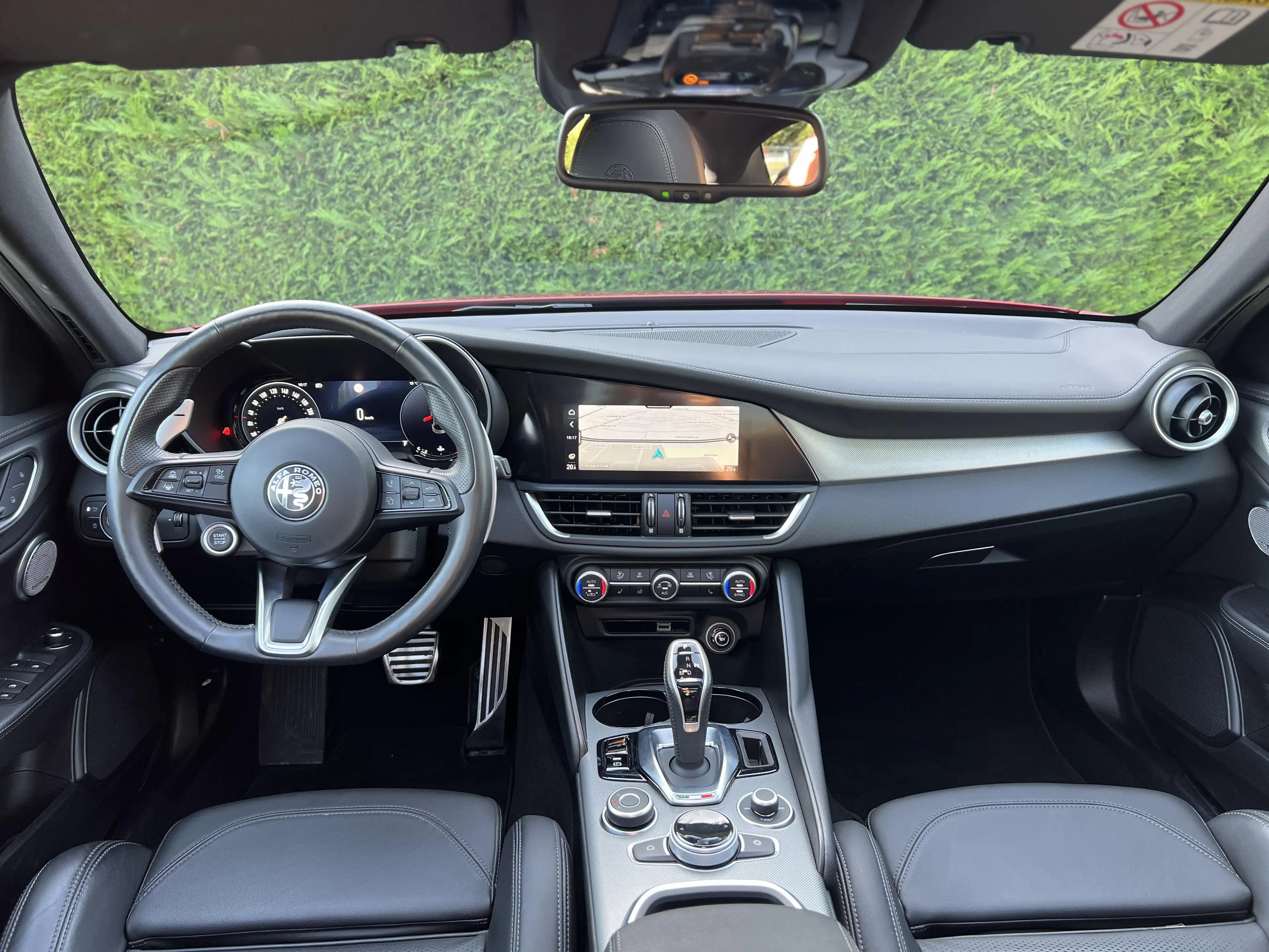 Alfa Romeo Giulia Veloce — photo 11