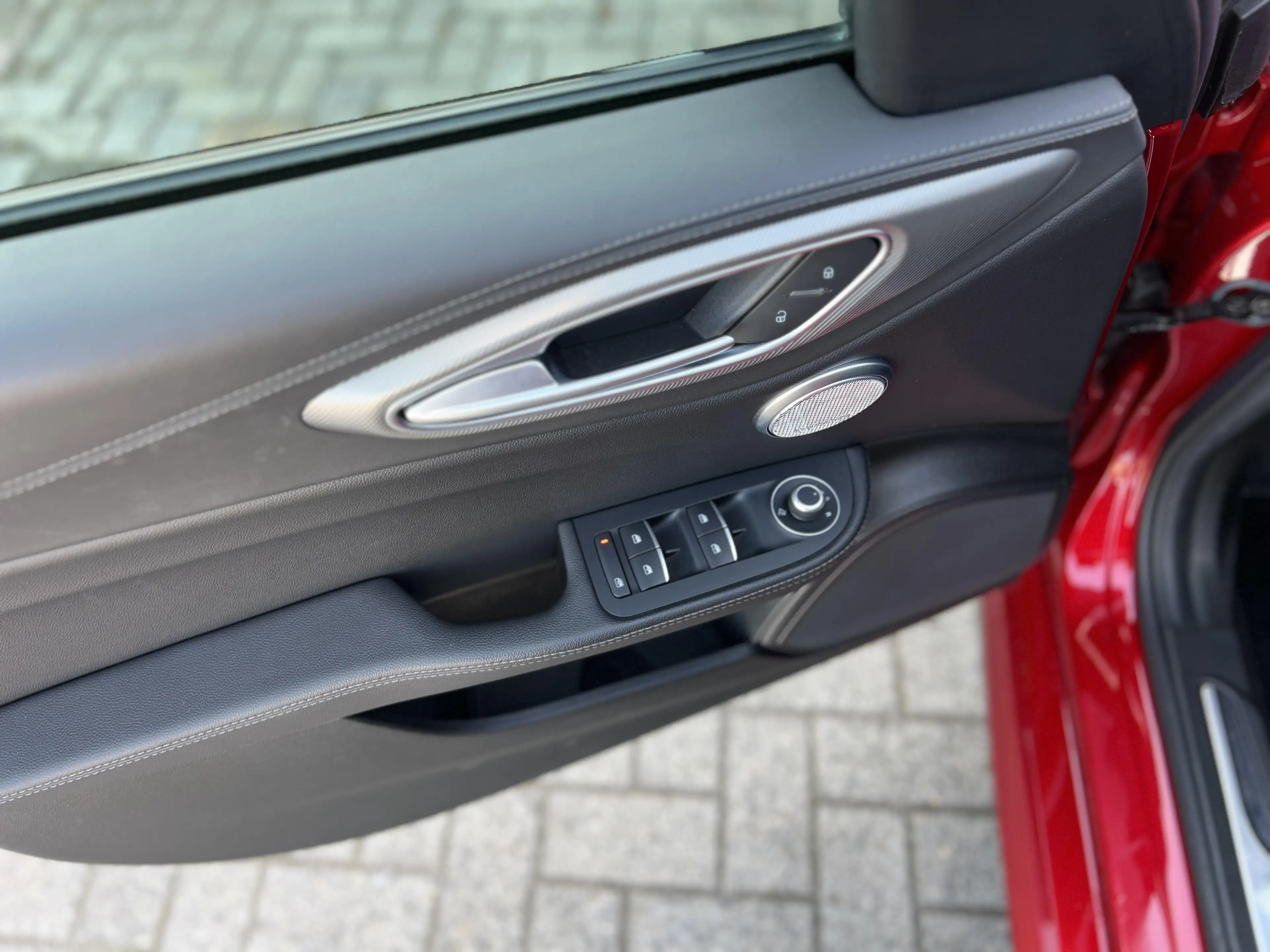 Alfa Romeo Giulia Veloce — photo 14