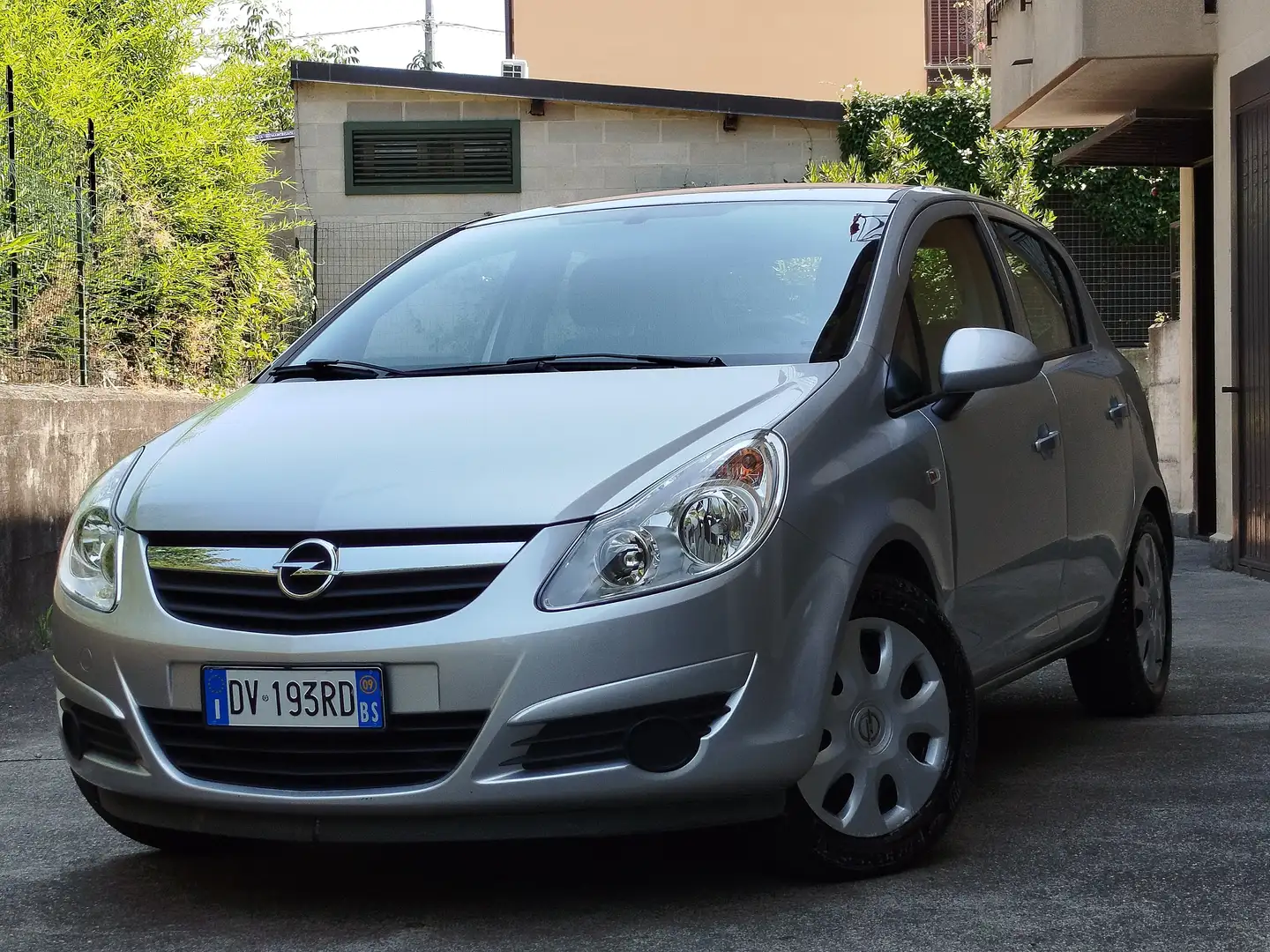 Opel Corsa Corsa 1.2 BENZINA 80cv / 50.000km / Neopatentati Argento - 2