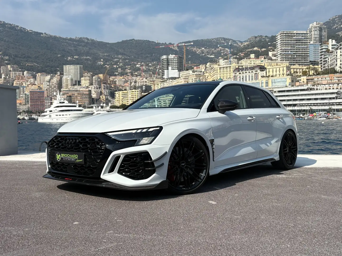 Audi RS3 R ABT (8Y) 1 OF 200 / 2.5l 5 Cylindres 500 CH S-Tr Blanc - 1