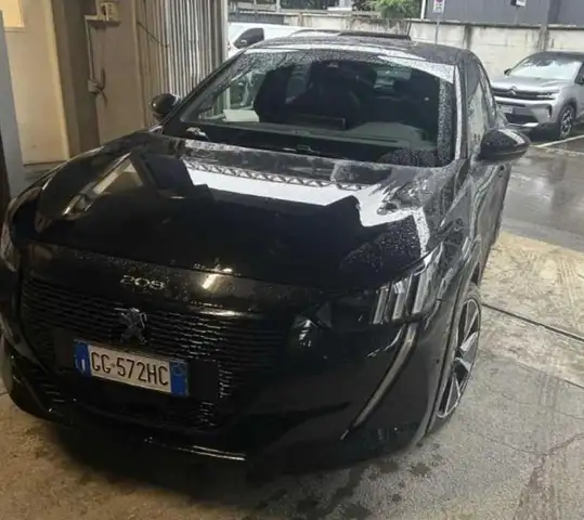 Peugeot e-208 motore elettrico 136 CV 5 porte GT Pack