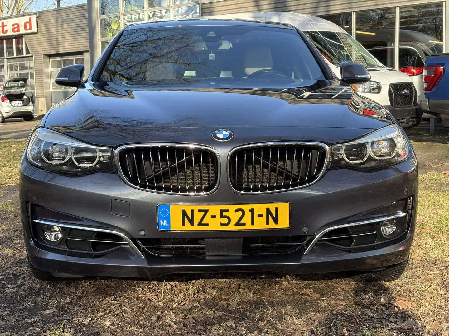 BMW 320 3-serie Gran Turismo 320i Luxury Line NL-AUTO / PA Grau - 2