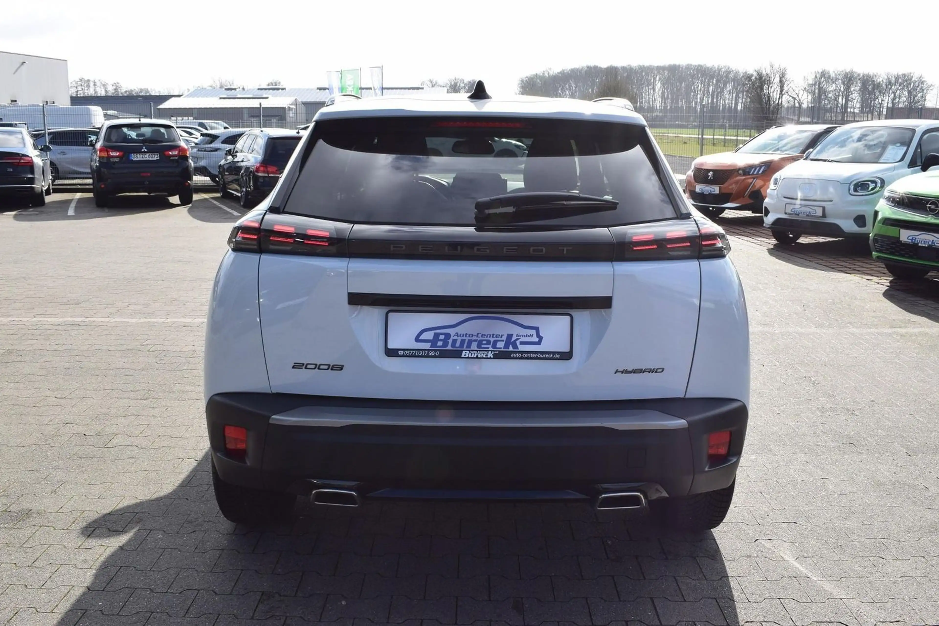 Peugeot 2008 Hybrid 145 Navi/APP/LED/SHZ/360-Grad — photo 5